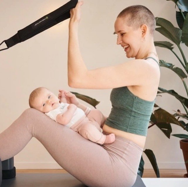 Friday at 1pm: Good Bubs class (baby + me pilates) featuring @goodday.pilates at @thecanopynyc #postpartum #postpartumfitness #williamsburg #greenpoint #classes