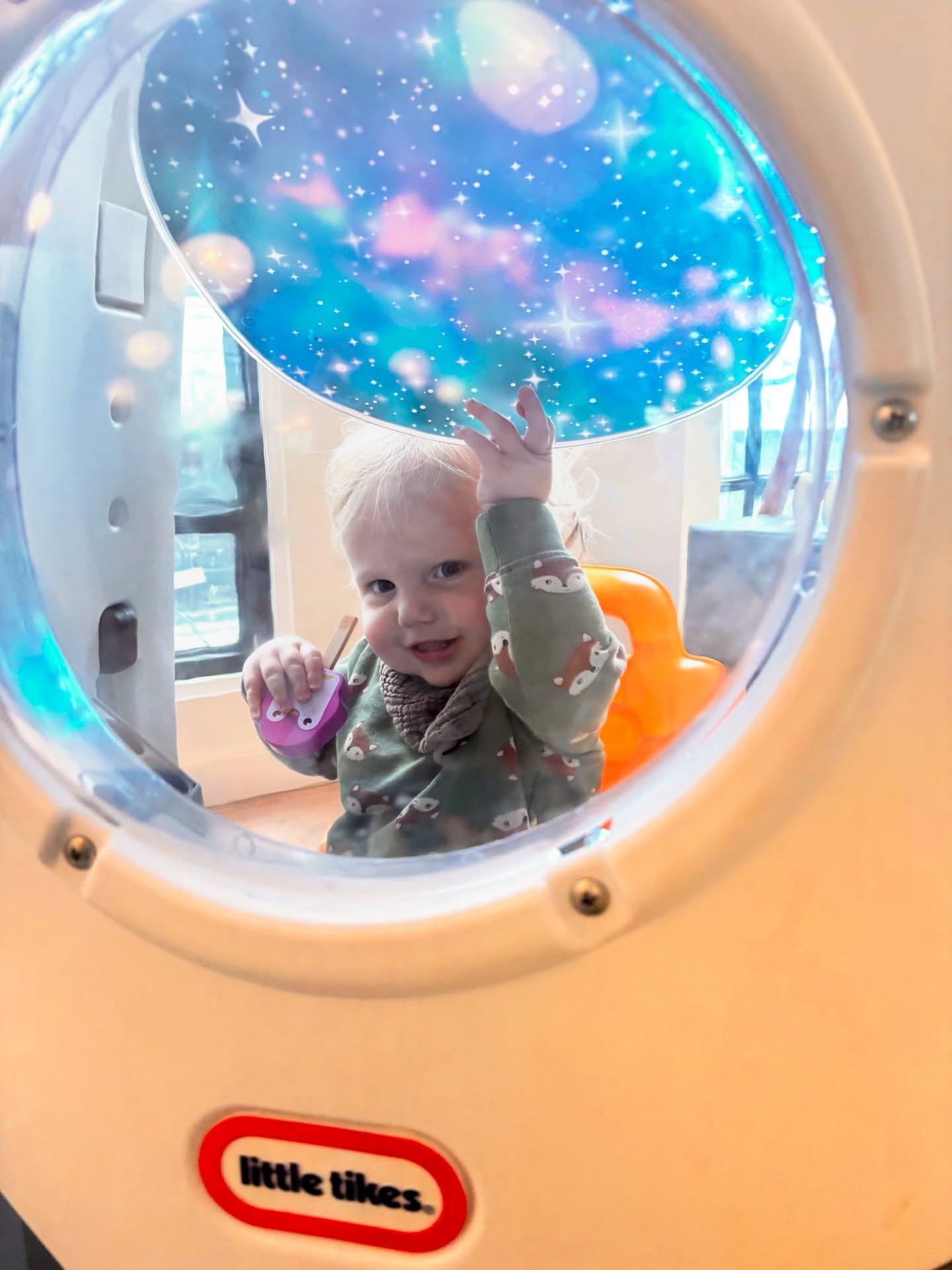 When your imagination takes you to new heights (literally) 🚀👩&zwj;🚀 Canopy: where playtime becomes an intergalactic adventure! 🌟