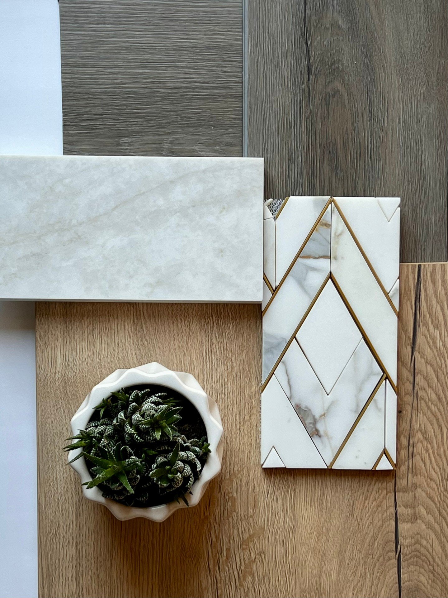❤️ A Few of my Favorite Things ❤️

The right tile in a project can either Make or Break a design. There are so many options available that sometimes it can be overwhelming to know where to start or even what might work! 

Today I am going to show you