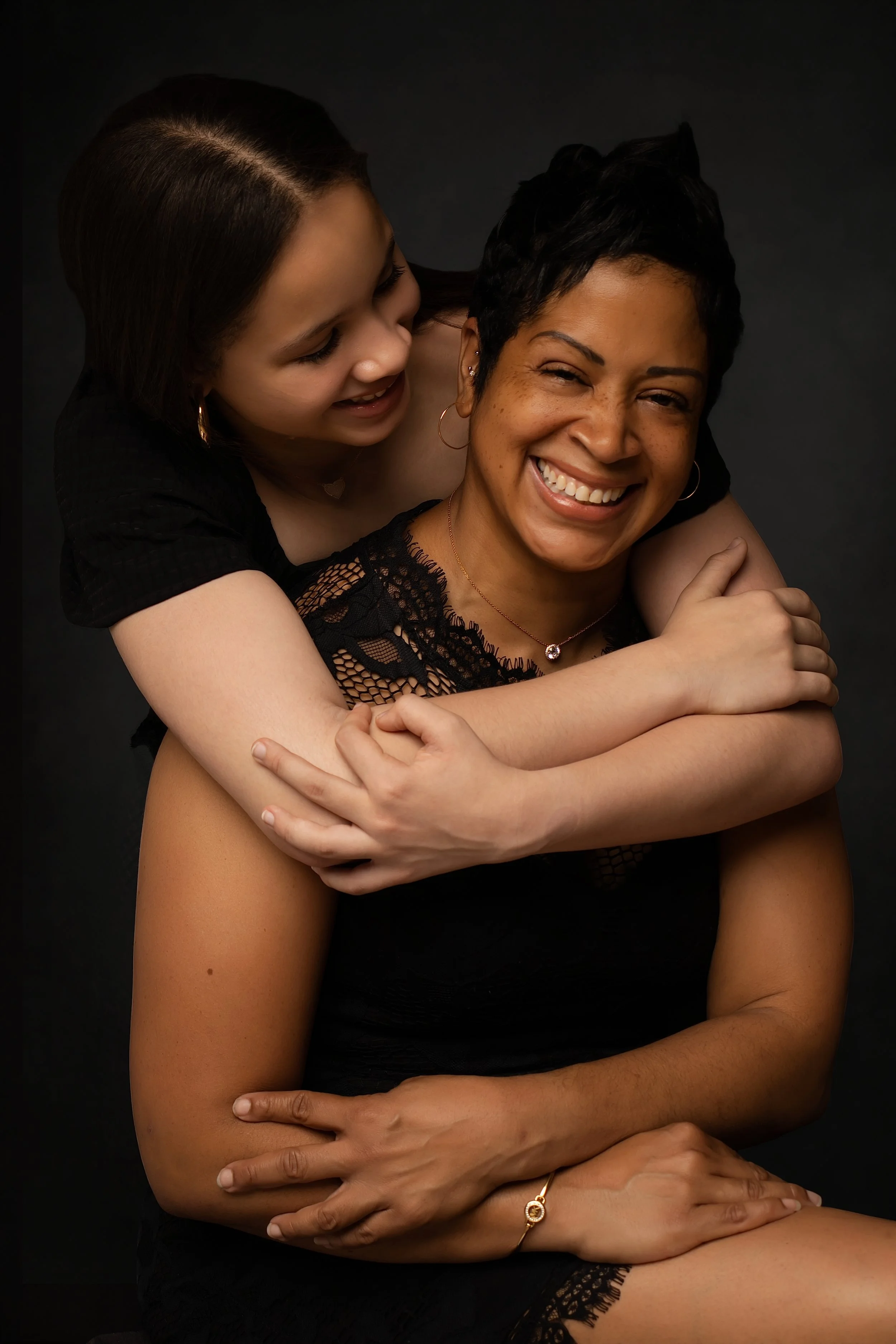 Real People, Real Connection: Why Studio Photography Still Wins Over AI Images