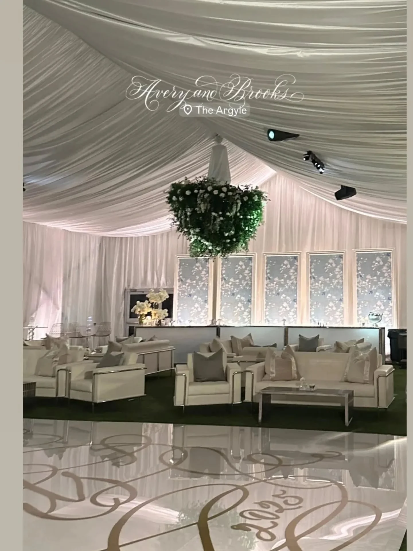 This dance floor will forever be a favorite!
🤍🤍🤍
#jennifercalligrapher
#weddingcalligraphy #dancefloor #sanantoniowedding #calligraphy