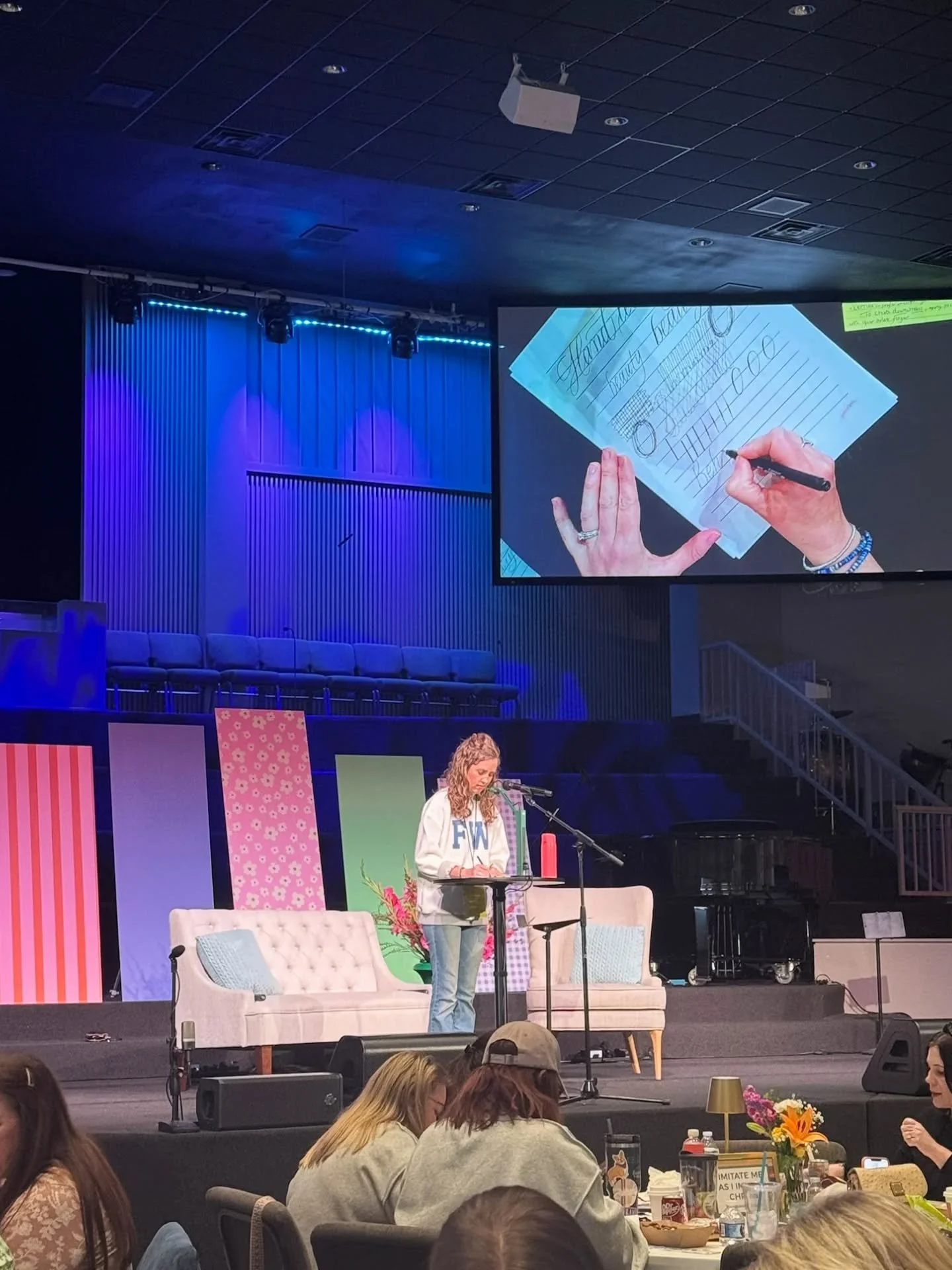 A true joy to share pretty letters with the ladies at First Woodway today! ✍️💓🌸 
I was asked to lead a creative workshop as part of their spring retreat. We learned what faux calligraphy means, practiced warm-ups, and also learned how to use a flex