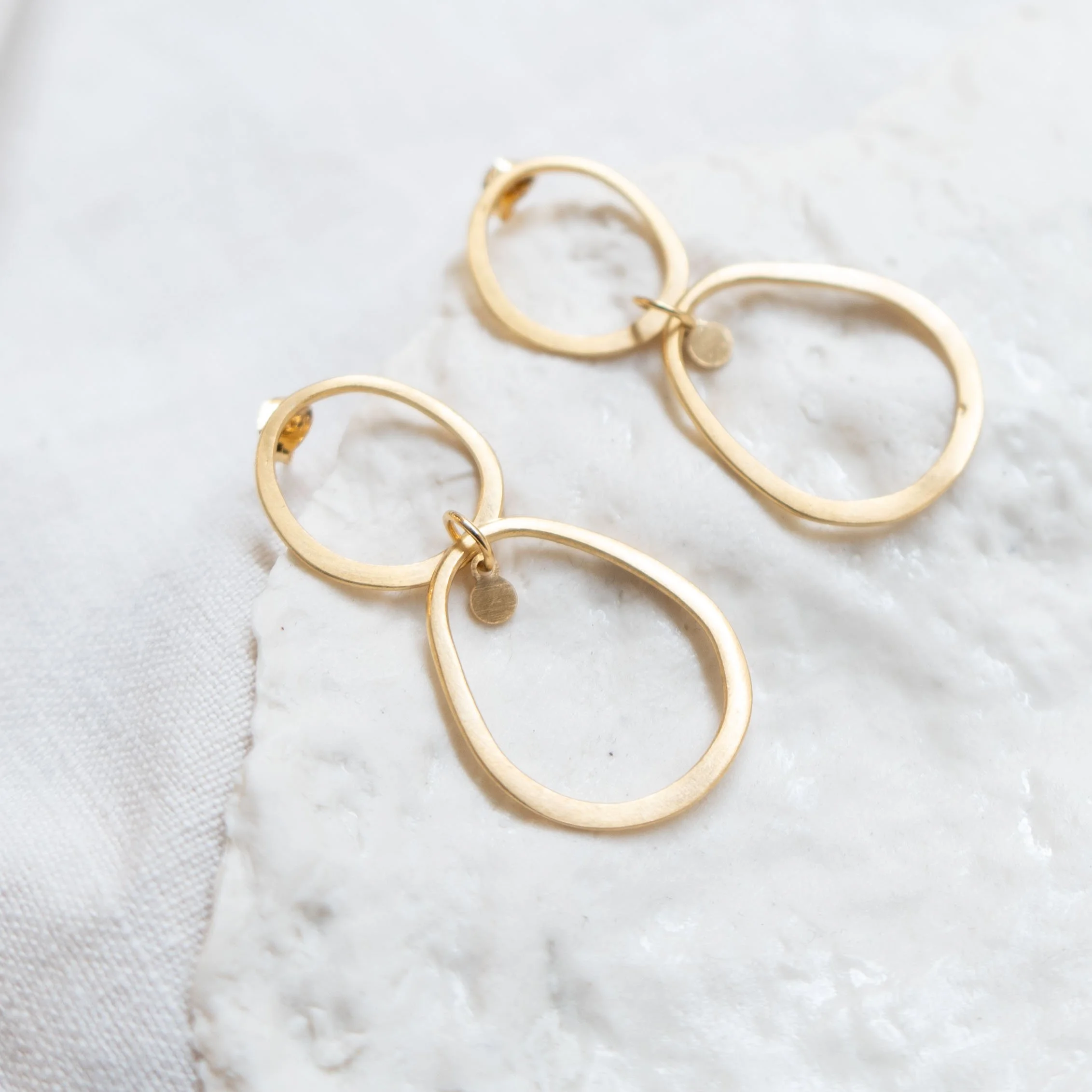Gold plated silver Sue earrings by Amuleto