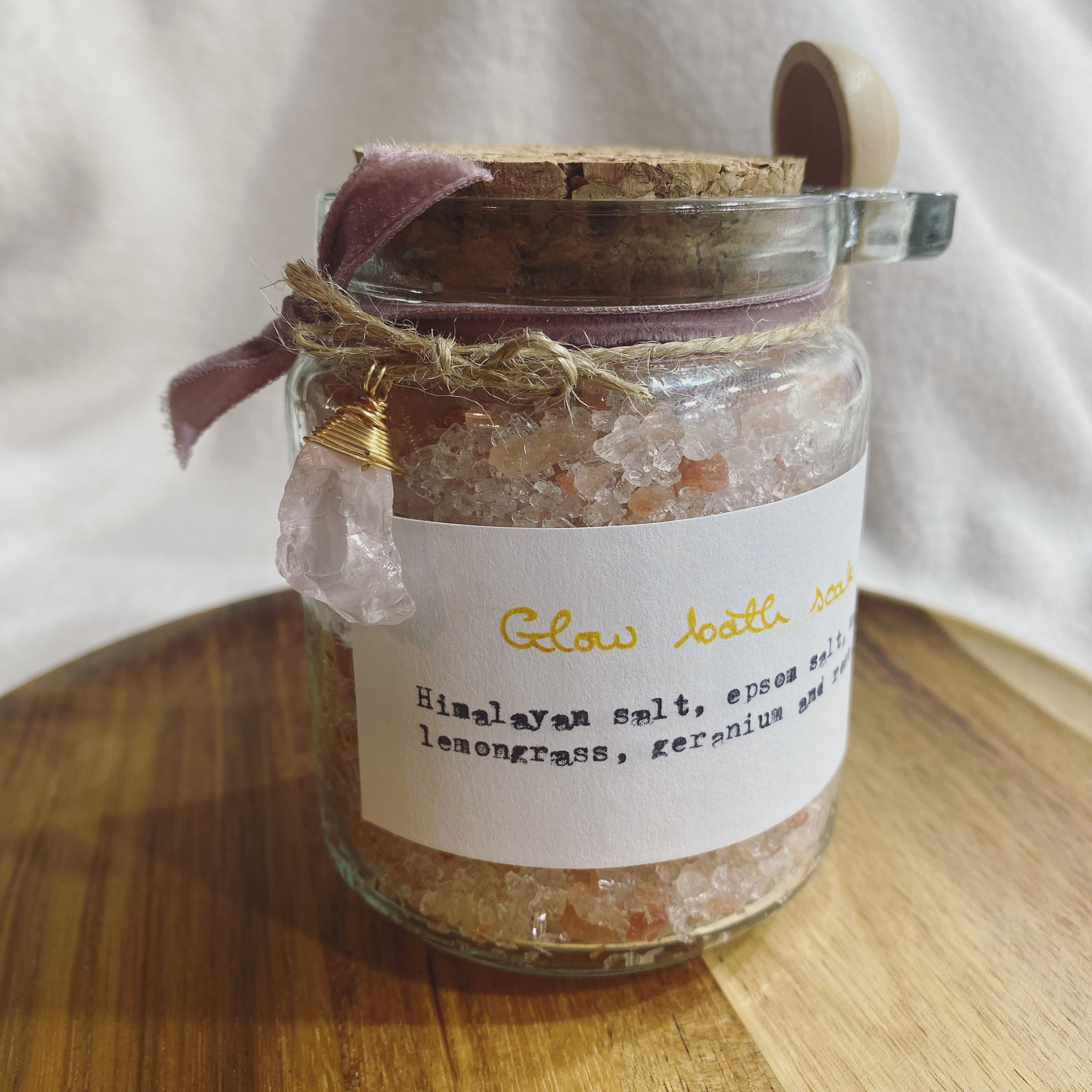 Glow bath soak