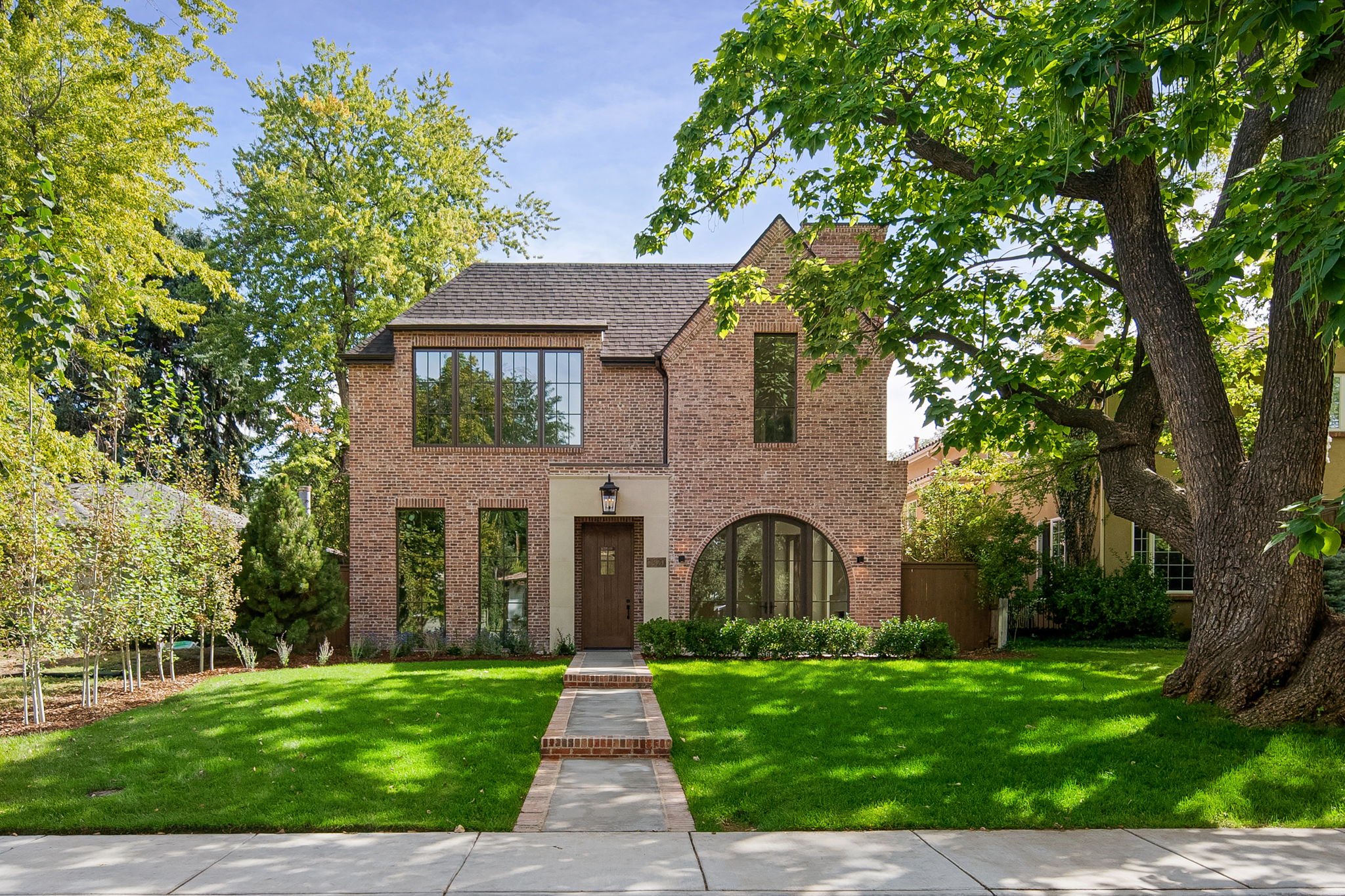 1-web-or-mls-00041-2520 S Fillmore St.jpg