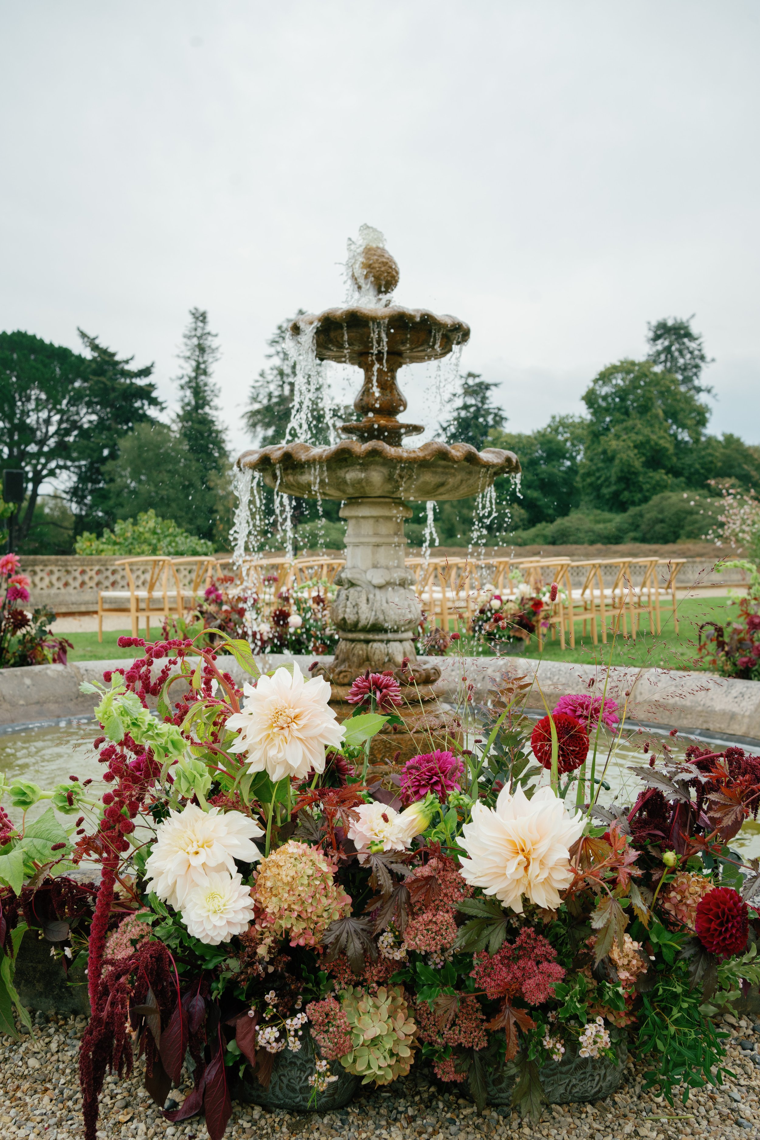 Wedding ceremony flowers hampshire fountain