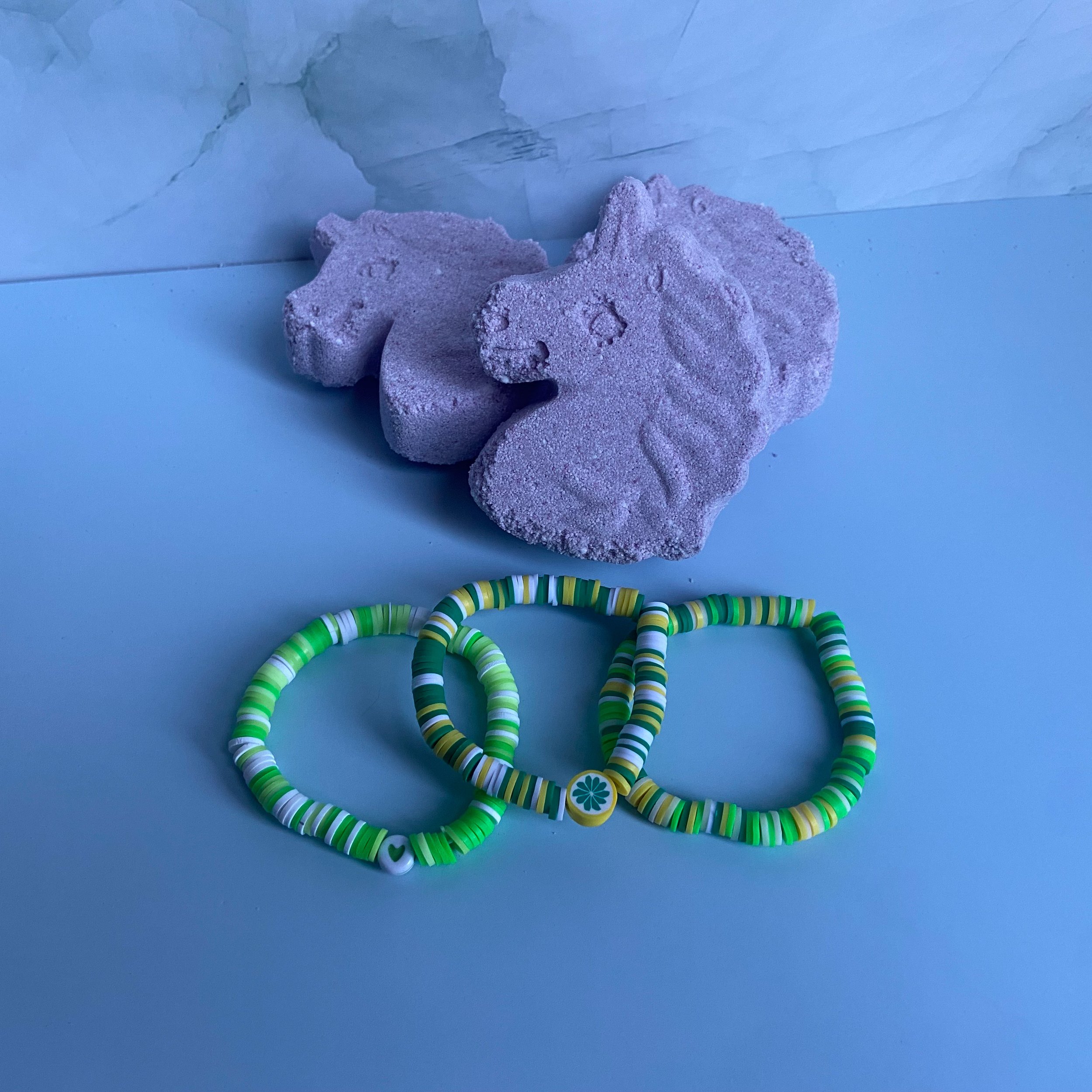 Unicorn Bath Bombs w/ Green Bracelet Set