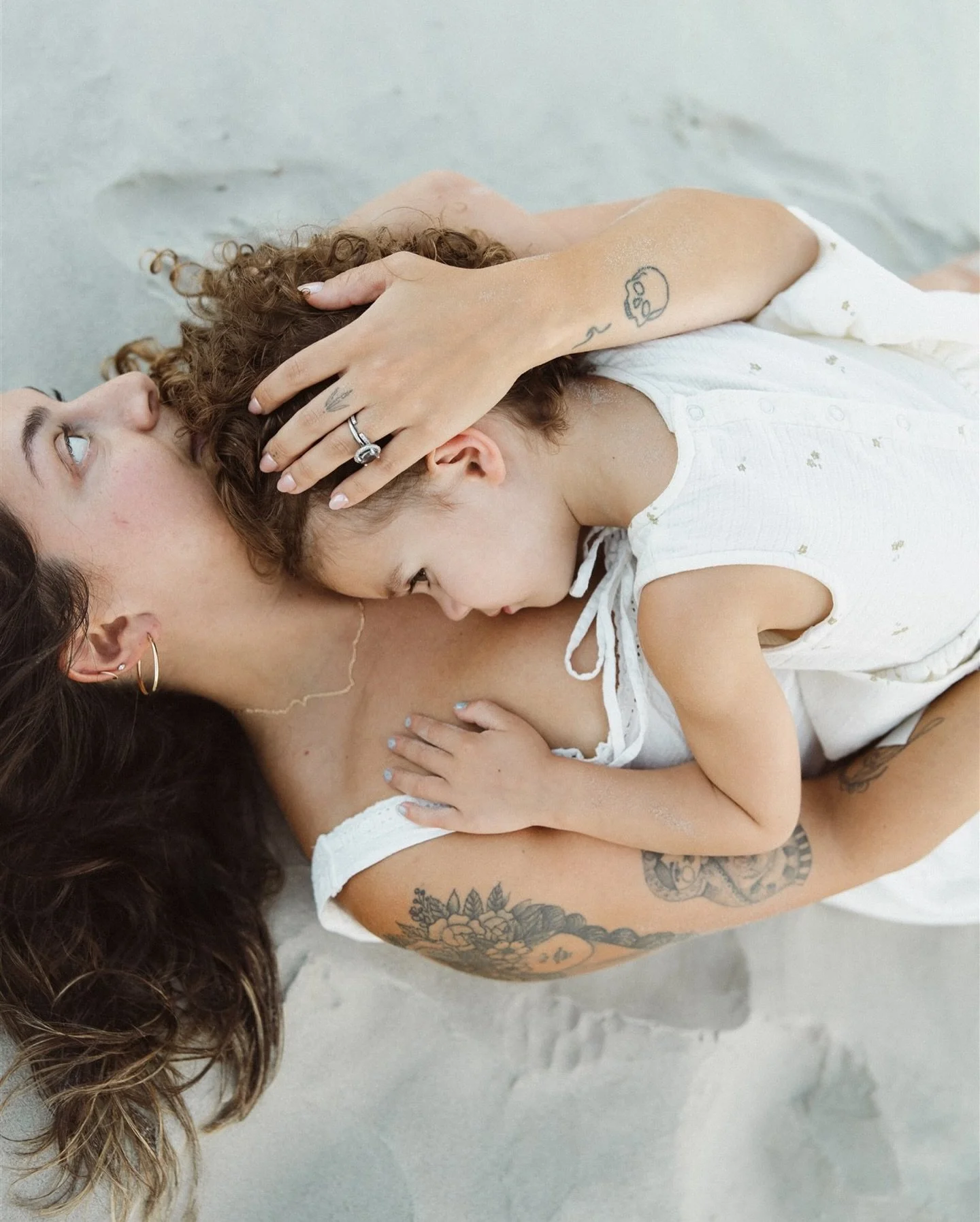 Sylvie At Sunset 🌞✨

#sunsetbeachnc #oceanislebeachnc #beachphotography
#wilmingtonnc #wrightvillebeach #oakislandnc #charlottenc