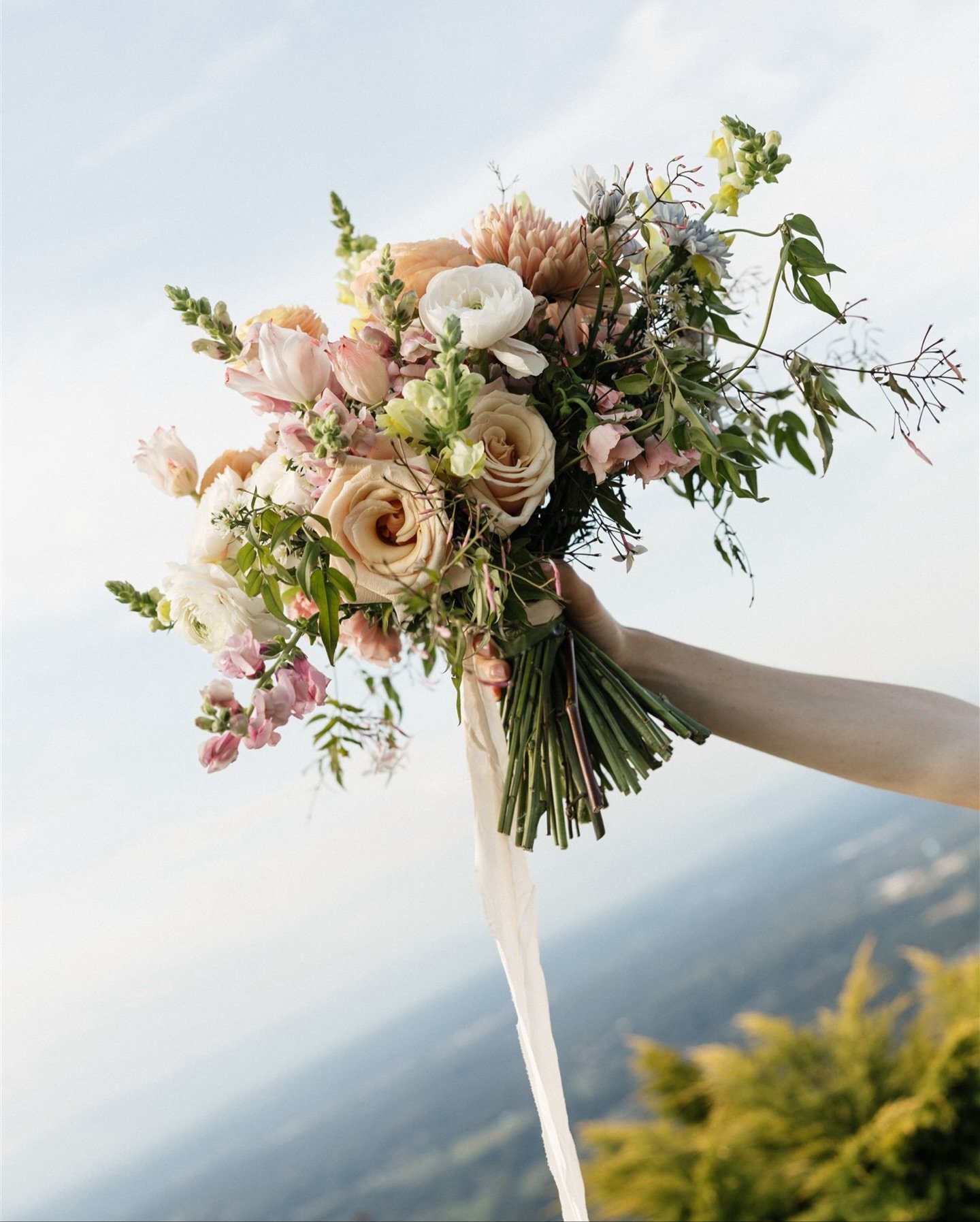 Emma + Leland 🌼 I could honestly relive this day a thousand times. It was so full of love, joy, and two people absolutely obsessed with each other. I can still feel the emotion from it all. Truly honored I got to capture these moments so they&rsquo;