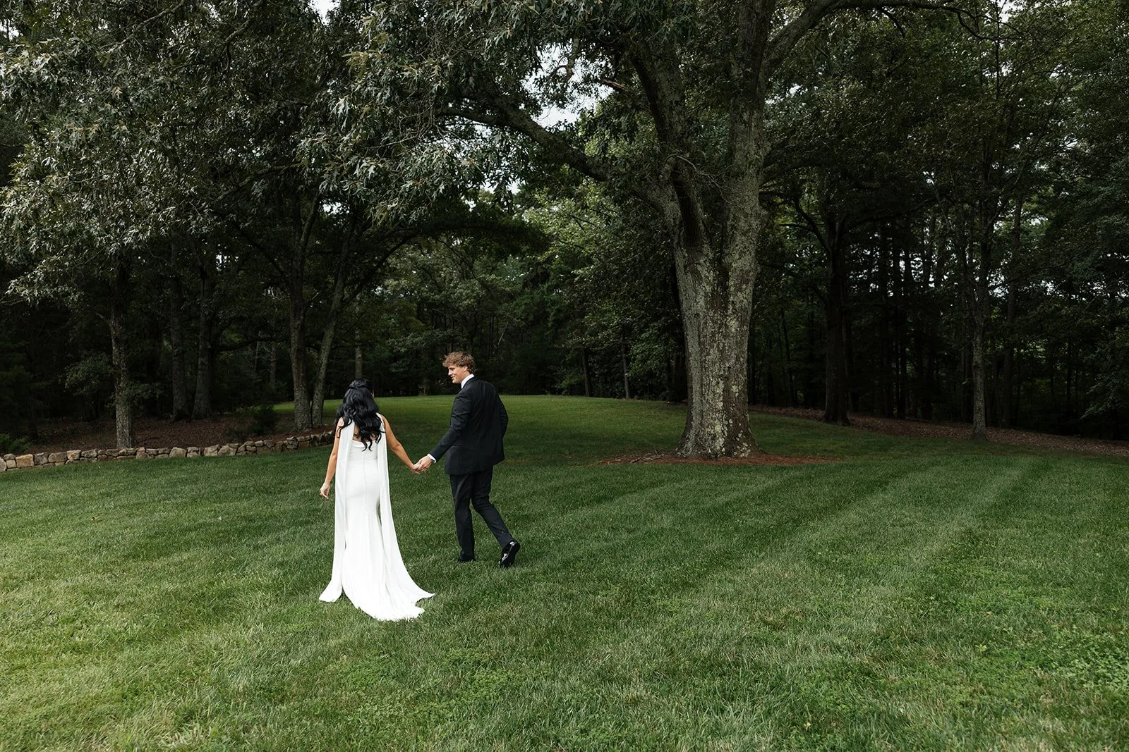 The Ivory Barn wedding photos | Huntersville NC wedding photographer | Charlotte barn wedding venue photography