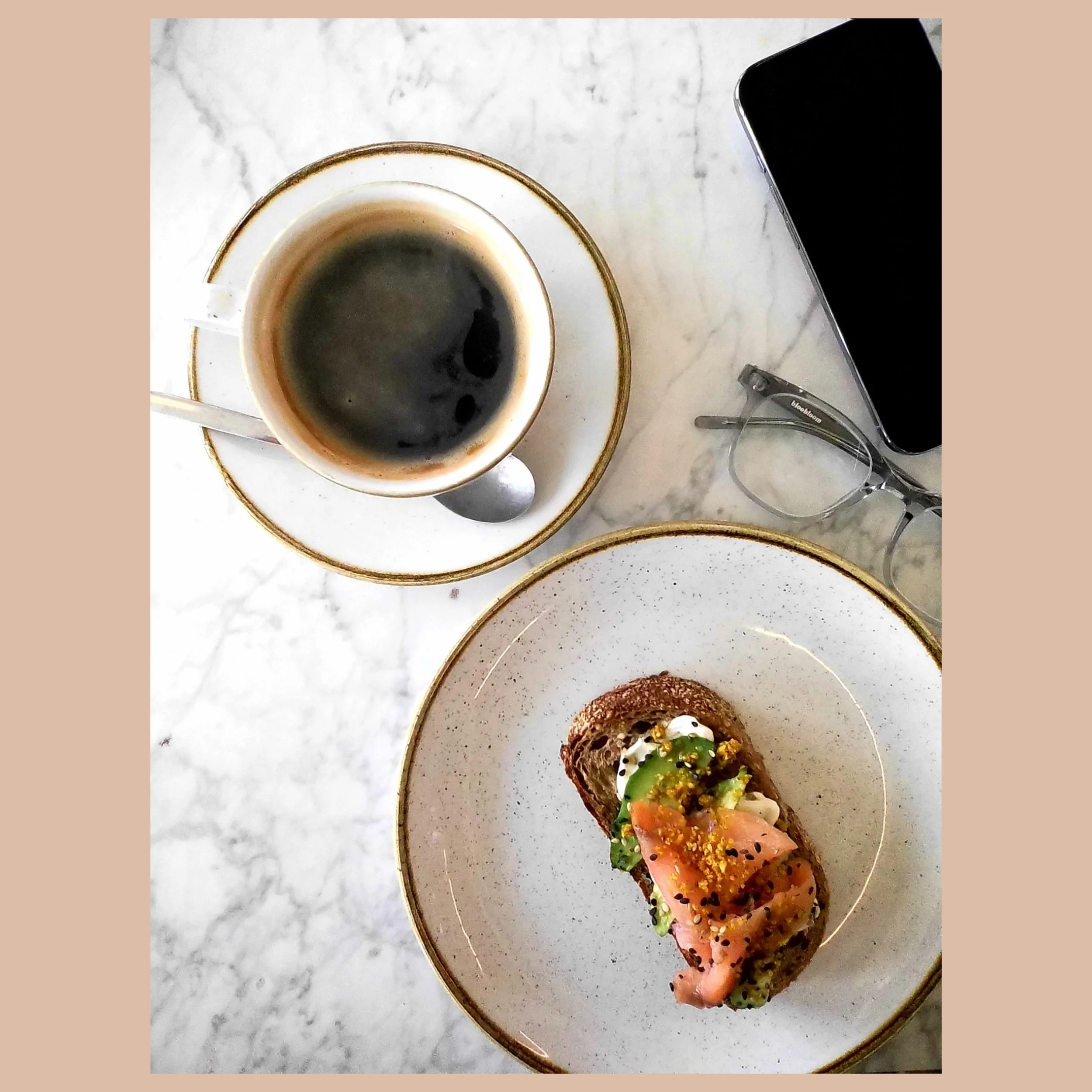 Reading at breakfast. #leica #sofort2