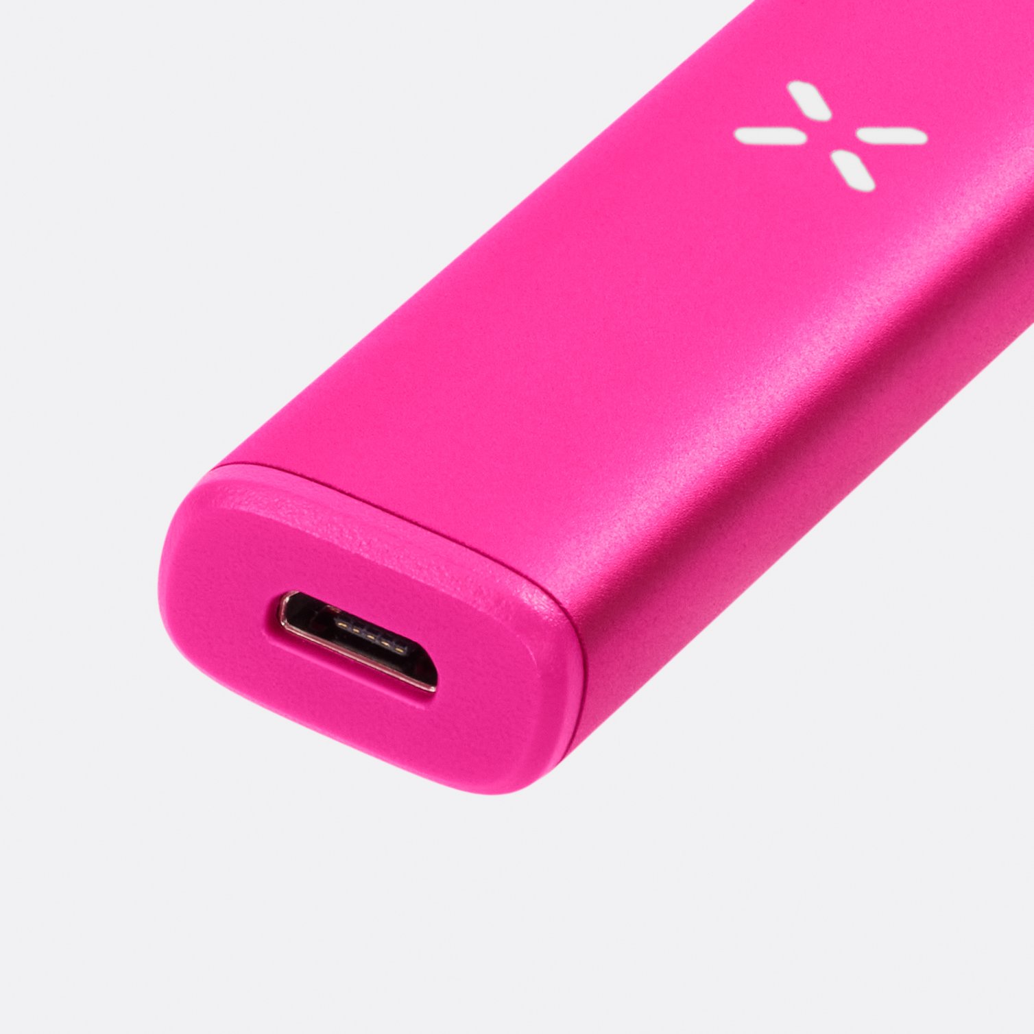 PAXERA.ULTRAPINK.CHARGER.ANGLE_FOCUSSTACKED.jpg