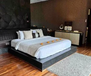 Sunrise Terrace Suite