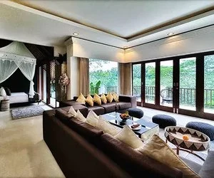 Valley View Luxury Suite