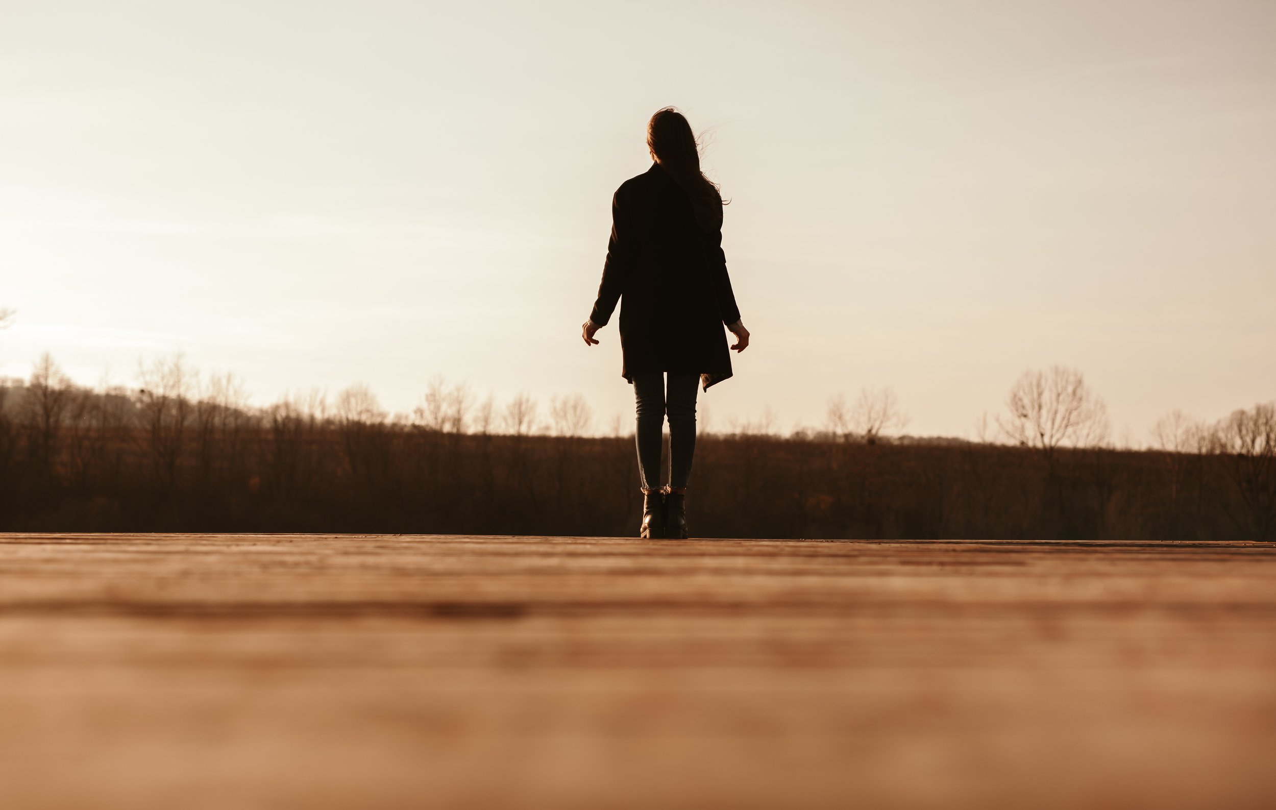 Why Smart Women Keep Choosing Unavailable Men (And How to Stop)