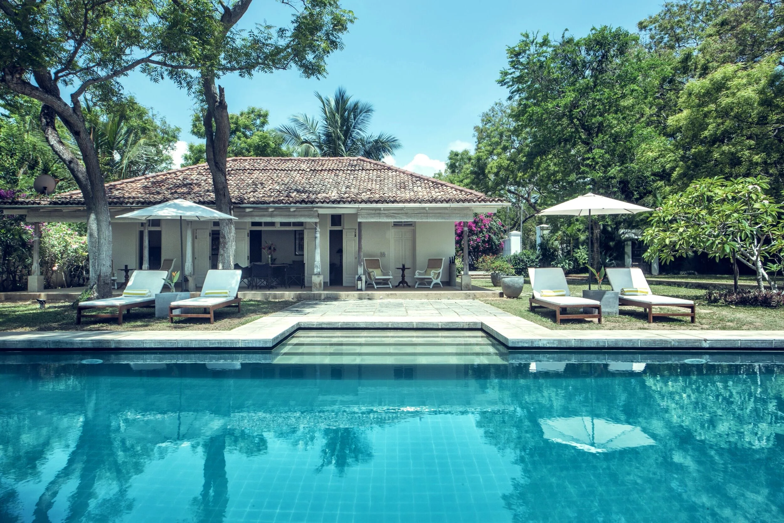 TARU VILLAS MAWELLAA stylish colonial villa-style hotel in a tranquil setting. Located on the near-deserted, picture perfect Mawella beach, in the deep south of Sri Lanka.