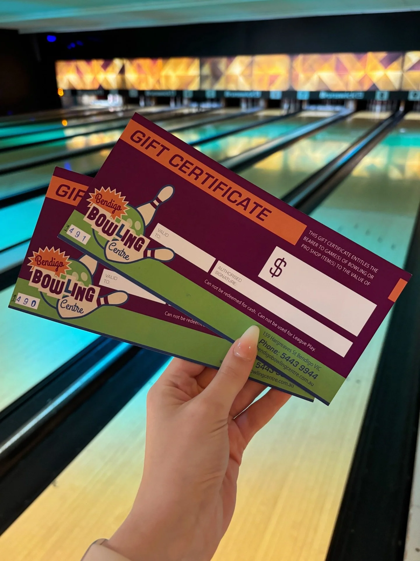 Need a last minute Christmas present? Give the gift of fun with a Bendigo Bowl voucher! Keep the kids busy with our newly renovated entertainment experience including bowling, arcade, food and drinks. 
Visit the centre to purchase.

#bendigo #christm