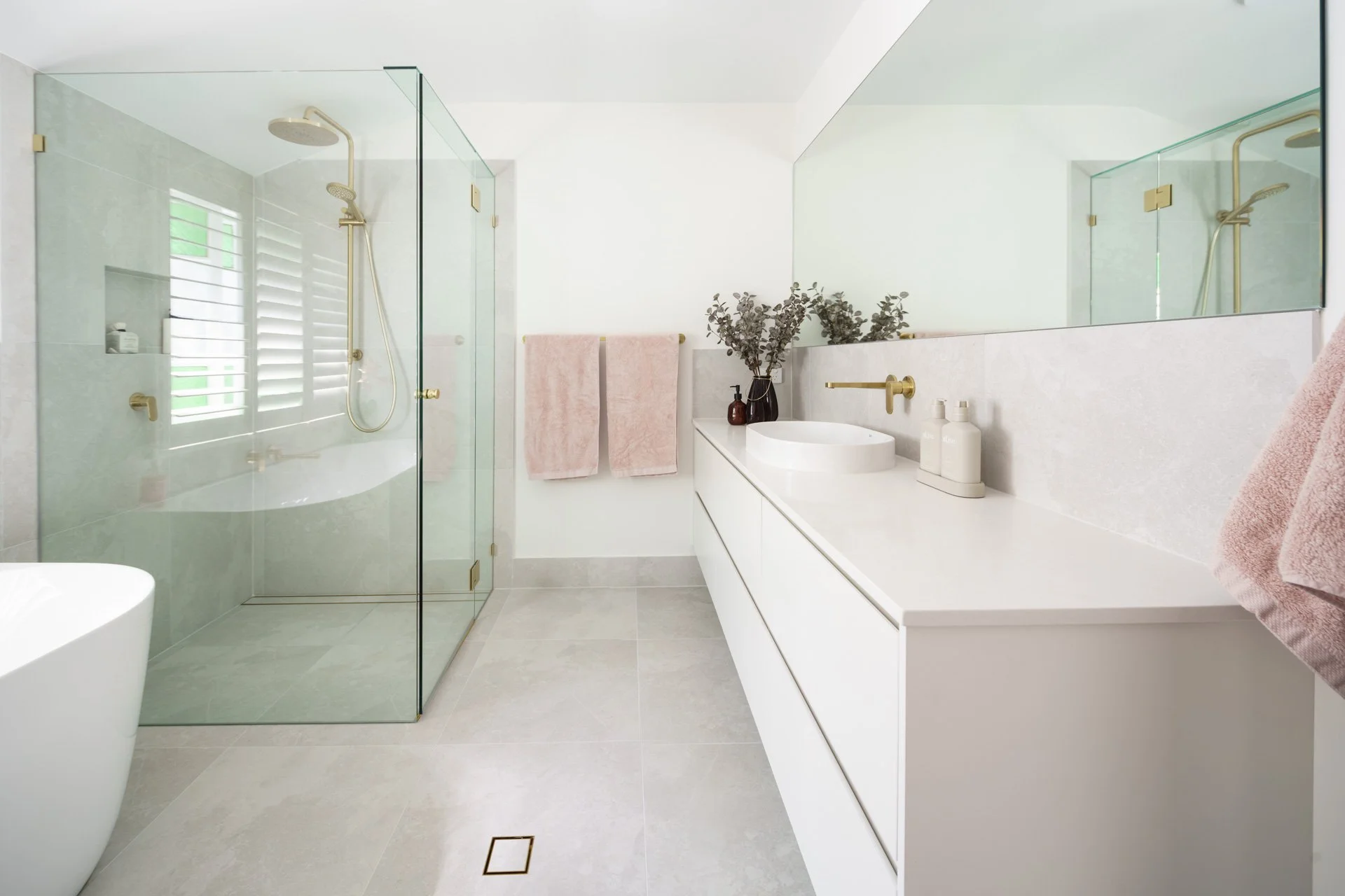 Baker Residence Bathrooms Low Res-18.jpg