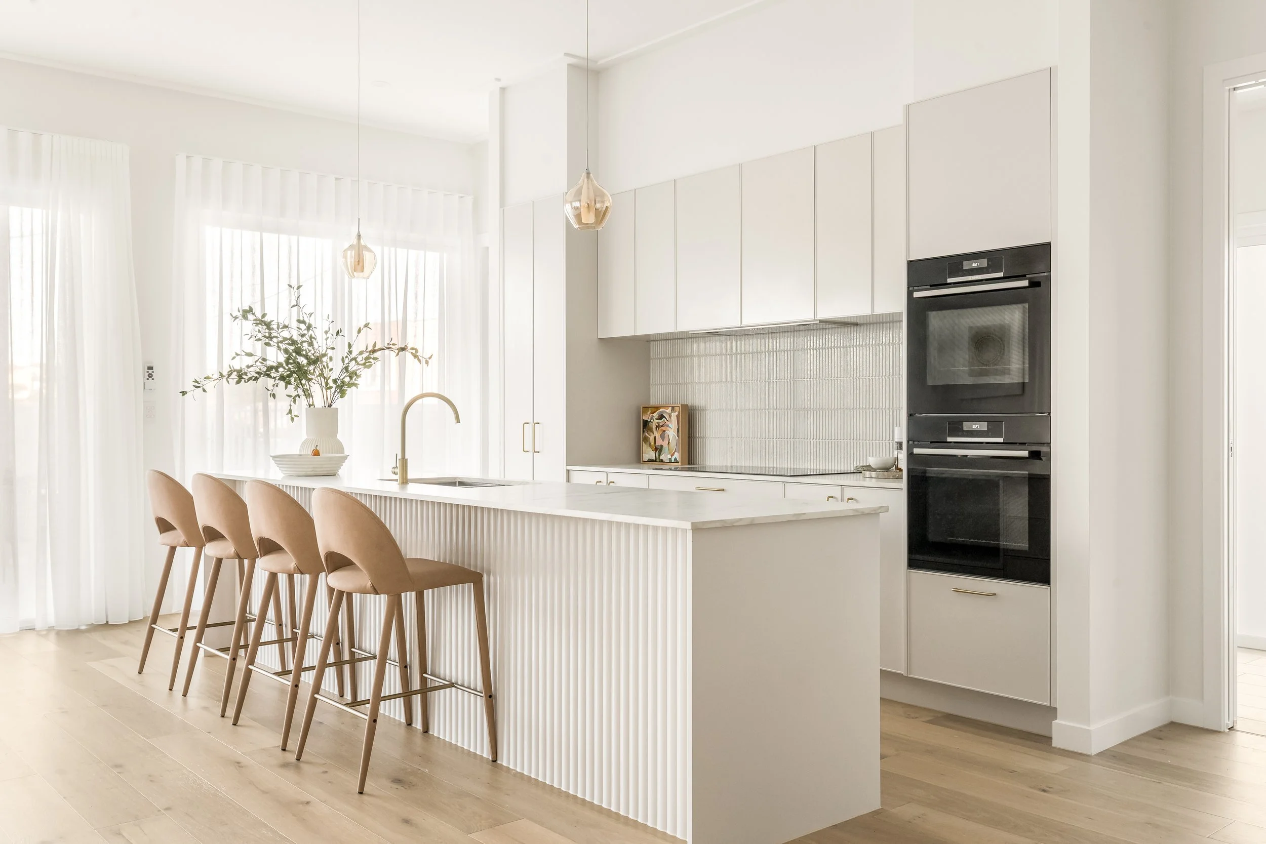 Warm Minimalist Kitchen