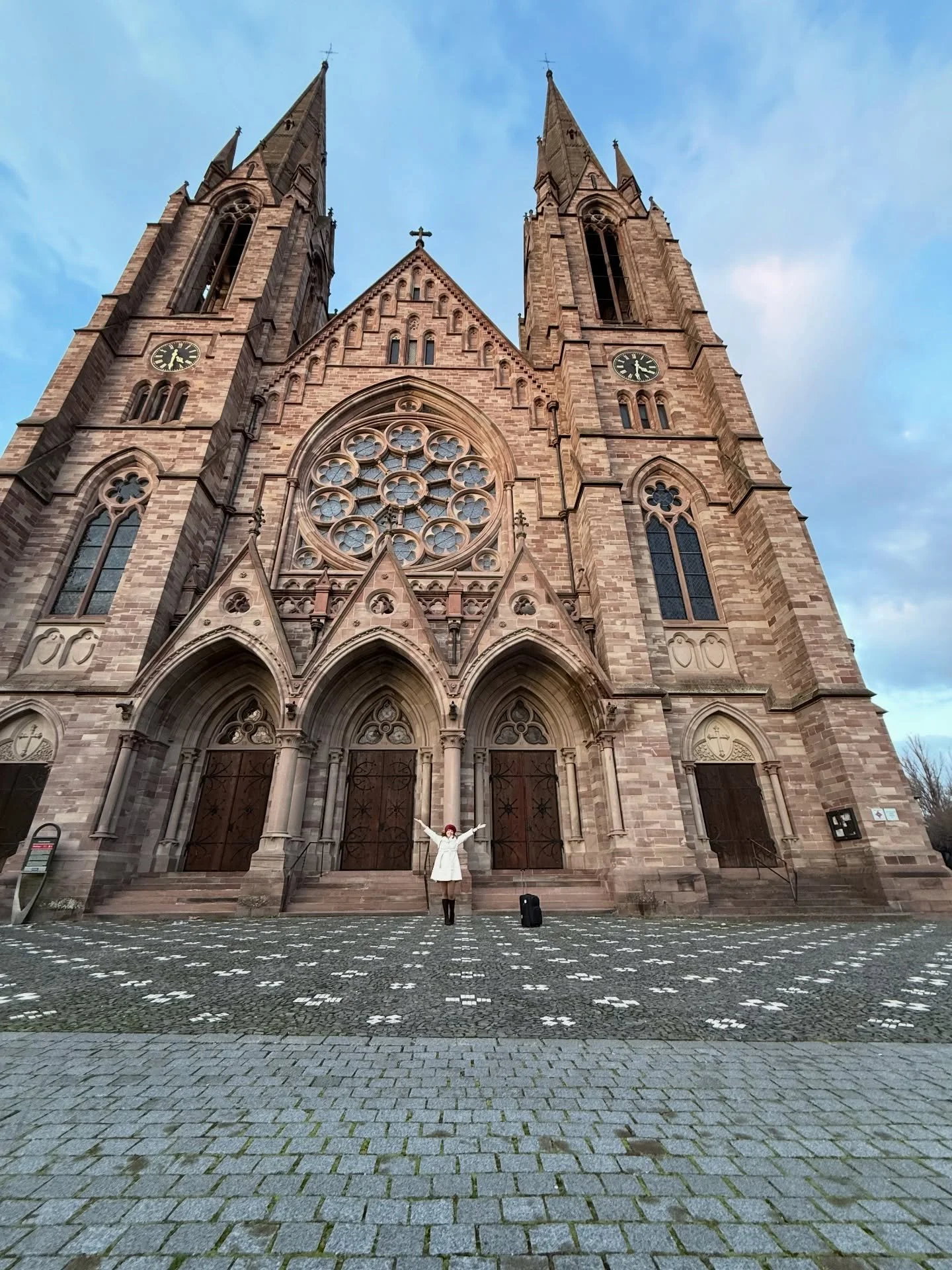 Snapshots of Strasbourg 🩷
.
#pianist #piano🎹 #pianoperformance #pianorecital #pianistsofinstagram