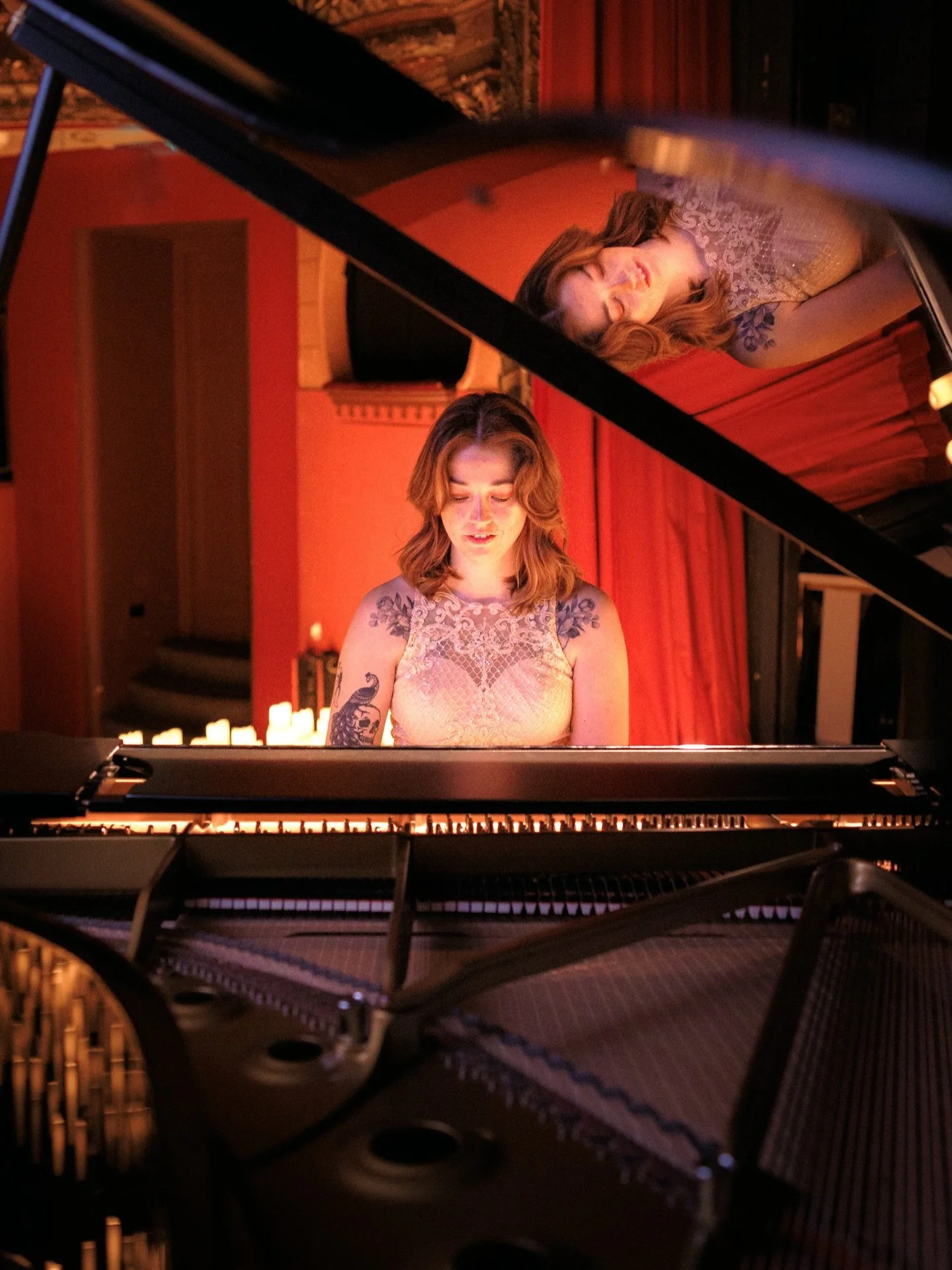 &Eacute;vian gave me magic tonight ✨
.
Merci pour cette ambiance incroyable 🕯️🎹
.
Merci pour la photo @rudiwelterphotographie 🙏🏻