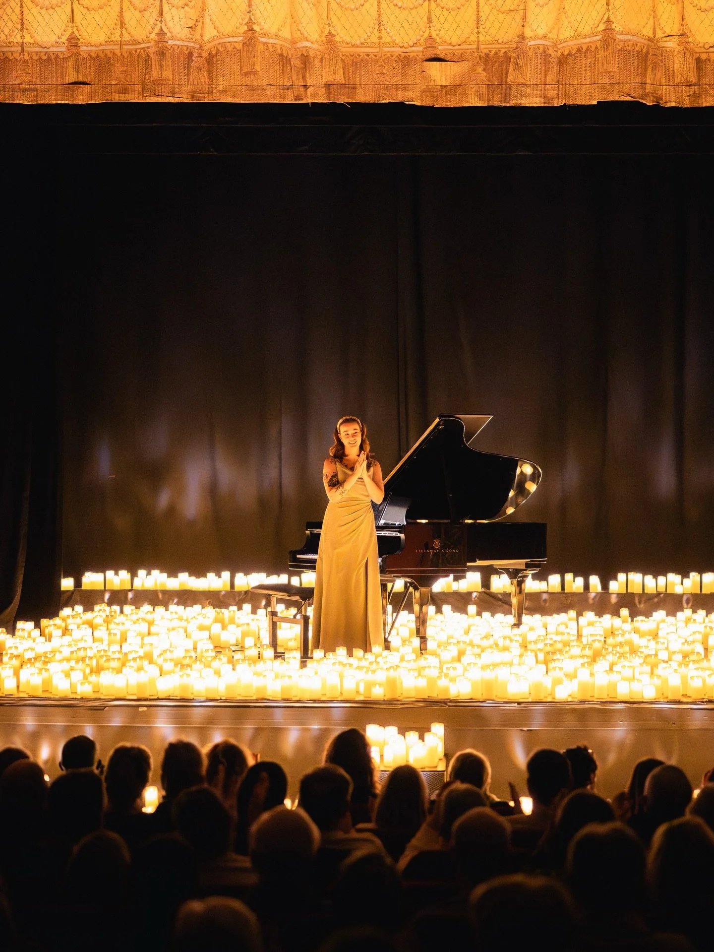 When the photographer knocks it out of the park&hellip;so you can&rsquo;t choose just one photo!
.
To everyone who came out in &Eacute;vian: thank you for listening so deeply. Your silence, your smiles, your applause &mdash; I felt all of it ❤️
.
And