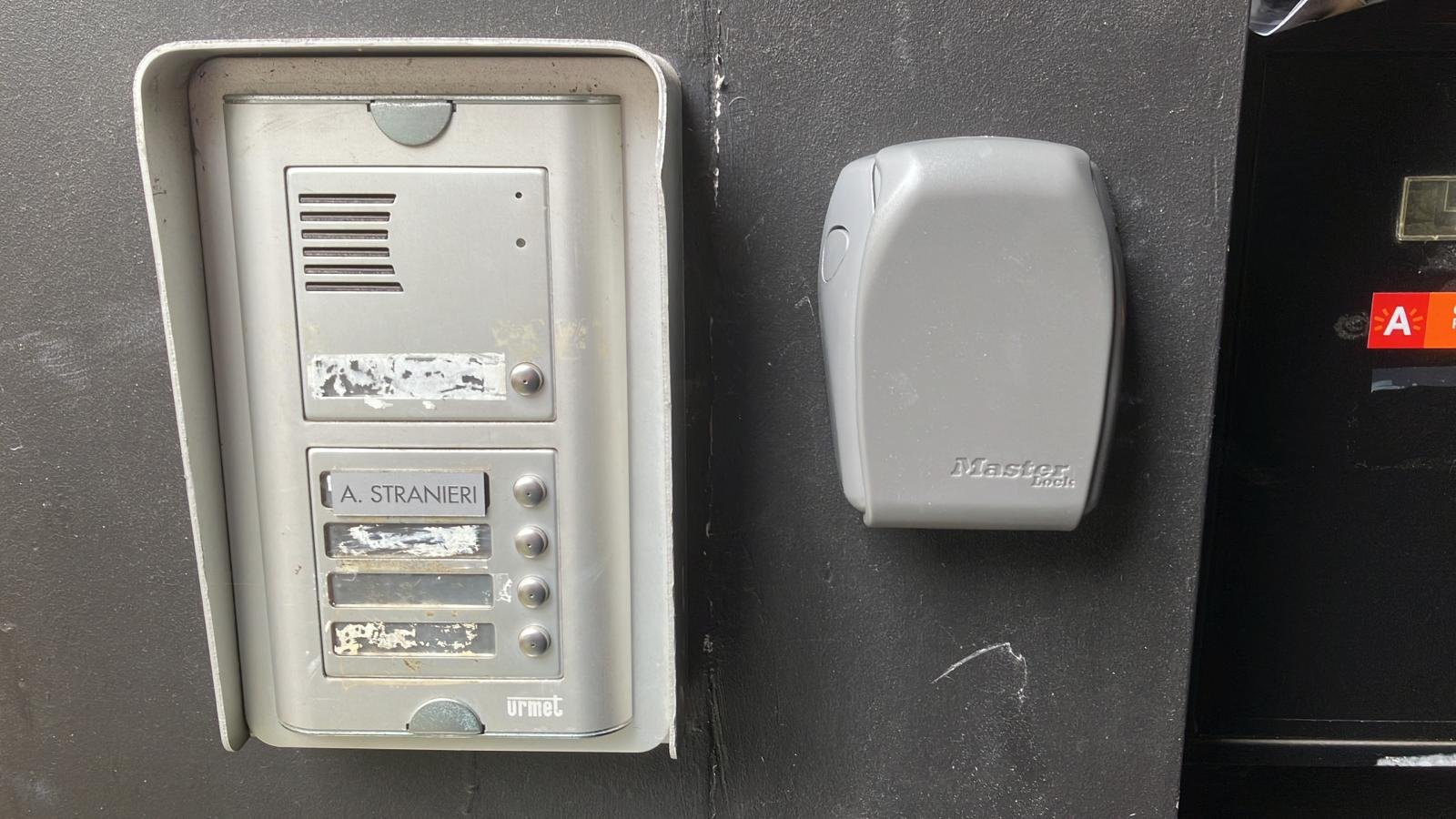 Sleutelkluisje Volkstraat.jpeg