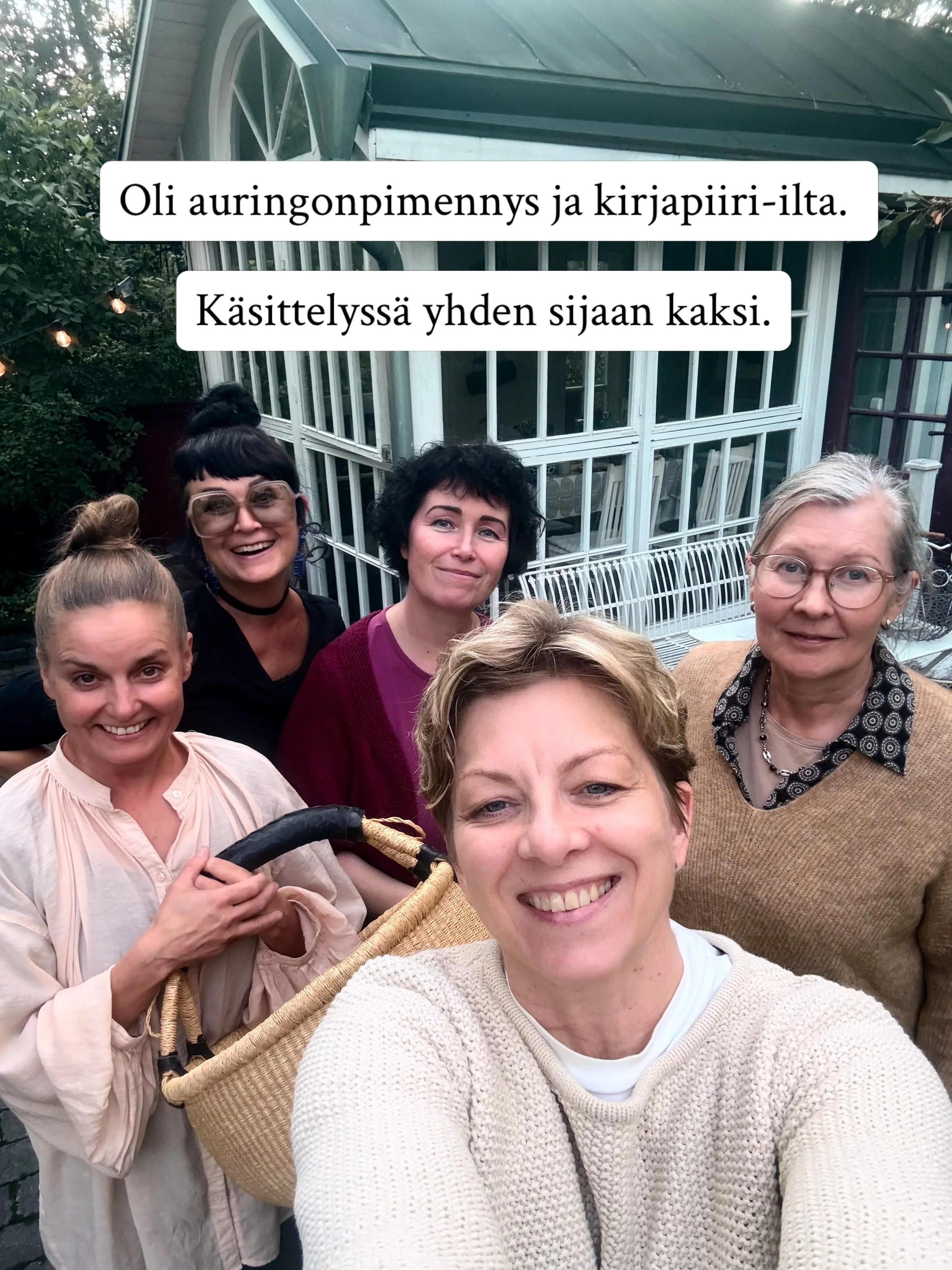 Kirjapiiri. Parasta. 💕📚

Oli k&auml;sittelyss&auml; kaksi kirjaa.

1) Kristiina Wallin, Laituri.
2) Moa Herngren, Sisaruskateutta.

Totesimme, ett&auml; molemmissa kirjoissa oli laiturilla t&auml;rke&auml; rooli. 

Niin ett&auml; siin&auml; mieless