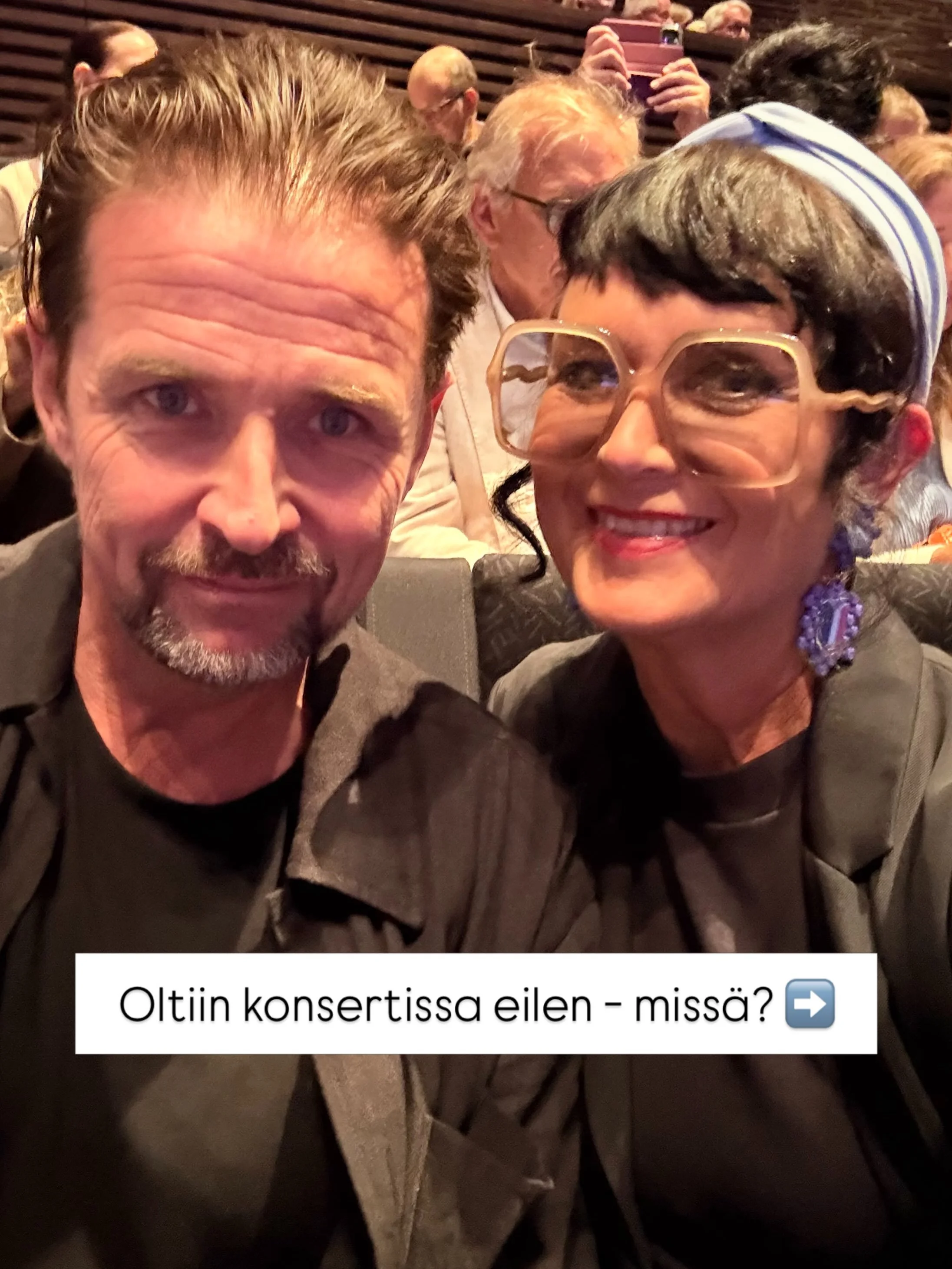 Uniikki el&auml;mys eilen.✨🎶🫶

Rufus Wainwrightin Dream Requiem Musiikkitalolla.⚡️

Miten kuvailisin? 🤔

Monenlainen, omanlaisensa, vaikuttava.🔥

Iso orkesteri, kaksi kuoroa, Laura Birn kertojana. Dalia Stasevska johti.⚡️

Kokemuksen j&auml;lkeen