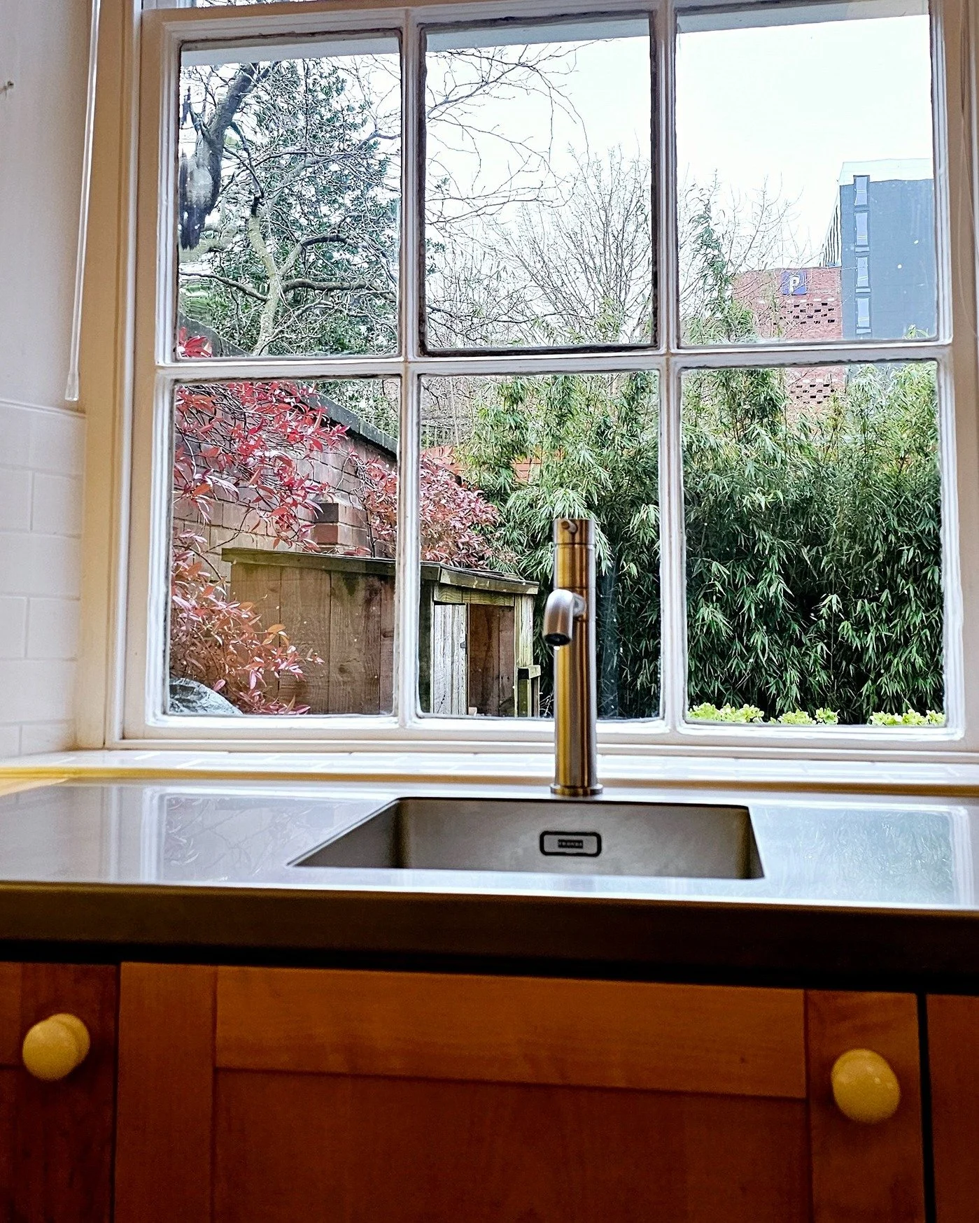 I'm a little late on posting these photos as this project finished some time ago, but here go. We installed this handsome sink and tap as part of a larger project for @fromworks. Clean lines, minimal aesthetic and sustainable materials. 🤩
.
.
.
 #Ki