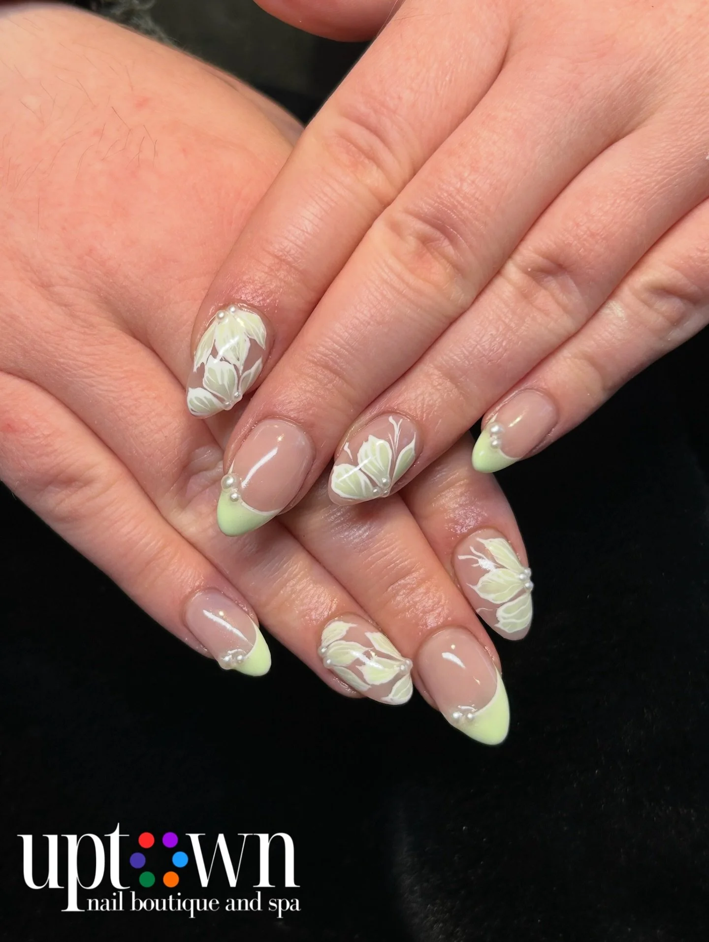 A little bit of French, pearl, and florals 💐

Call, DM, or email to make an appointment! We do accept walk-ins as well! ❤️
___________________________________

Visit our beautiful Mission boutique and unwind in comfort as you enjoy our complete menu