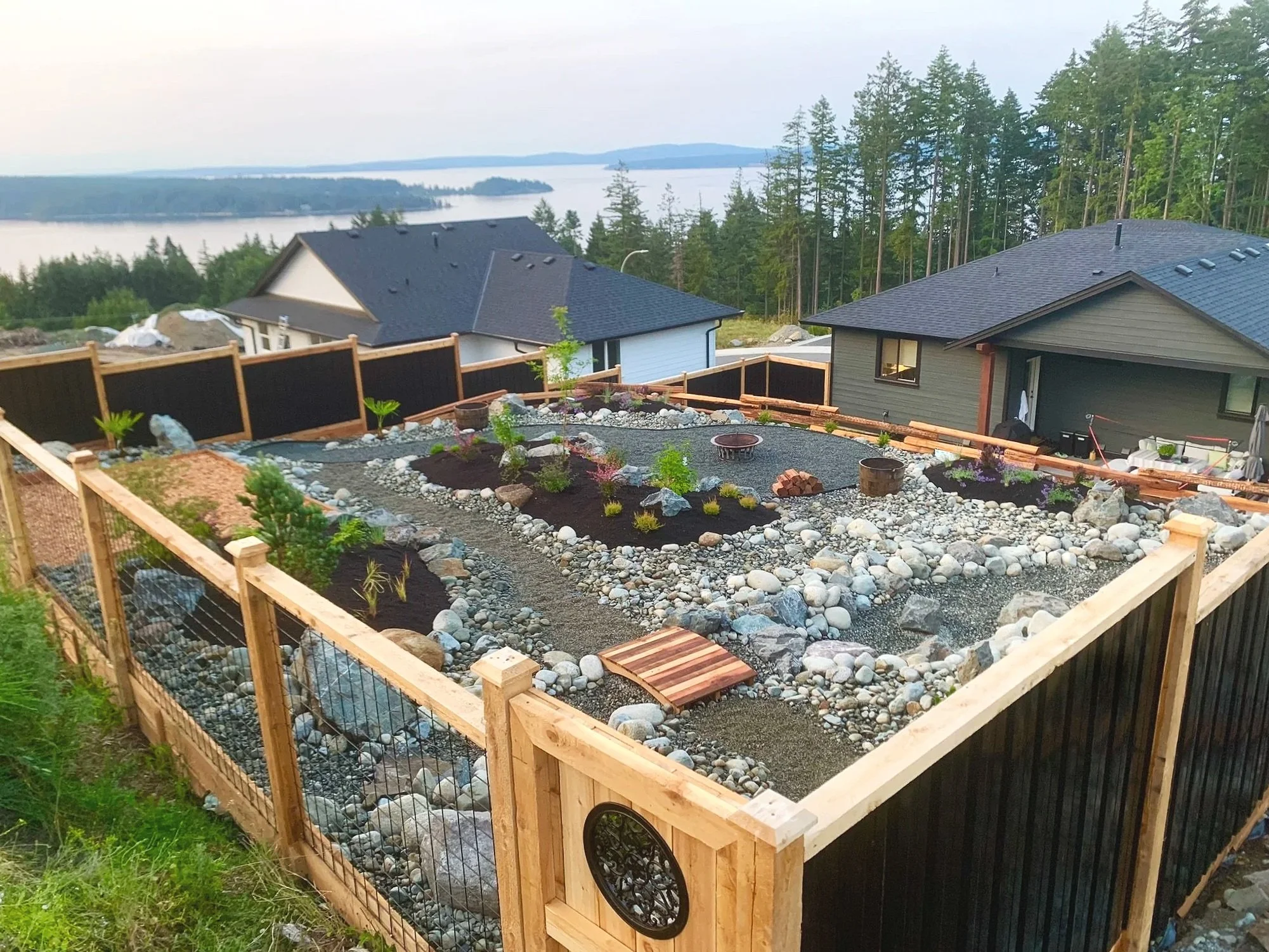Rikkis Landscaping.jpg