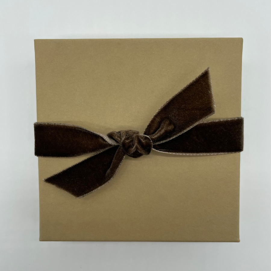 New 3X3 Box with Ribbon.png