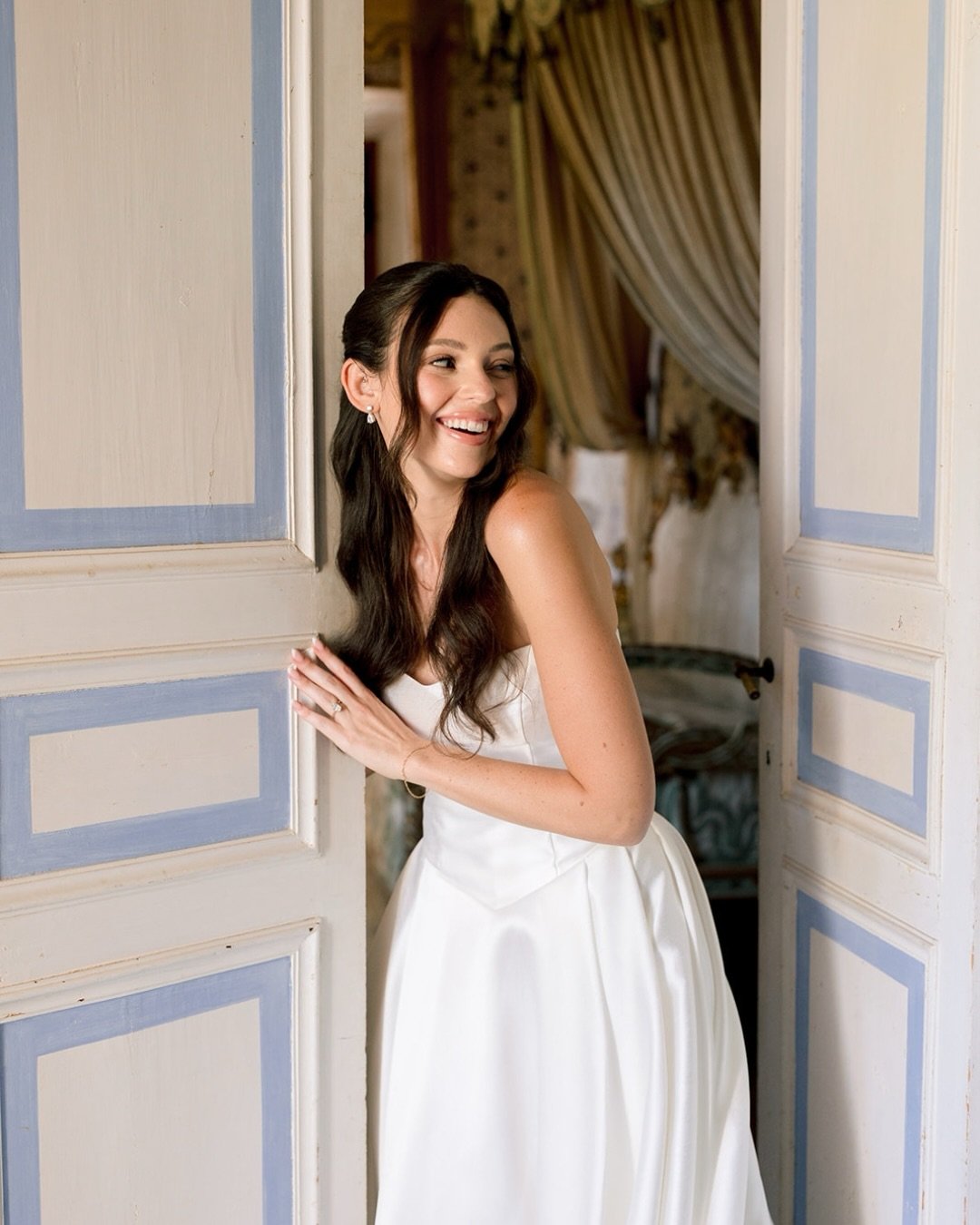 POV: You just attended @meggyyb &amp; @jcihota dream wedding at Villa di Geggiano. 🤍

Nestled in the rolling hills just outside Siena, Villa di Geggiano was the perfect setting for a destination wedding that felt both timeless and effortlessly elega