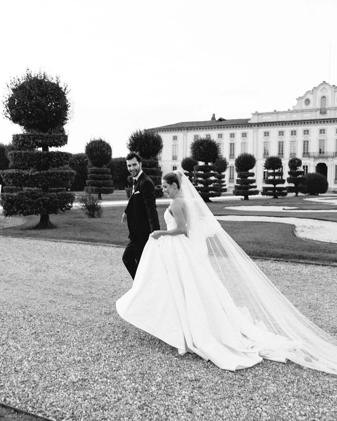 Villa wedding near Milan: @thatbitchmqui &amp; Justin at Villa Arconati.

Their September wedding at Villa Arconati, the baroque villa and formal Italian gardens just outside Milan, within easy reach of Lake Como. An open-air ceremony under a white c