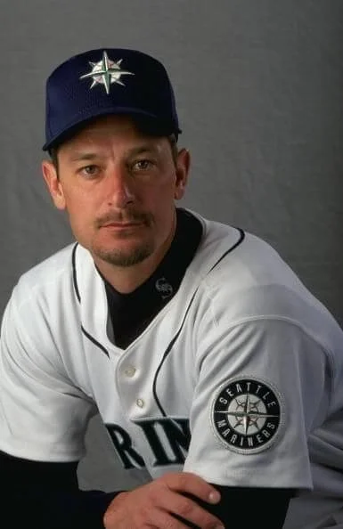 Jamie Moyer: The Oldest Winning Pitcher — Peanuts & Crackerjack