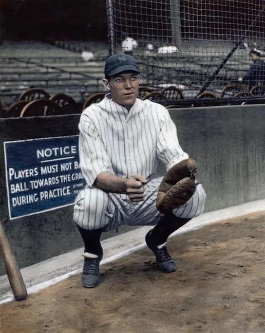 bill dickey crouching for a catch