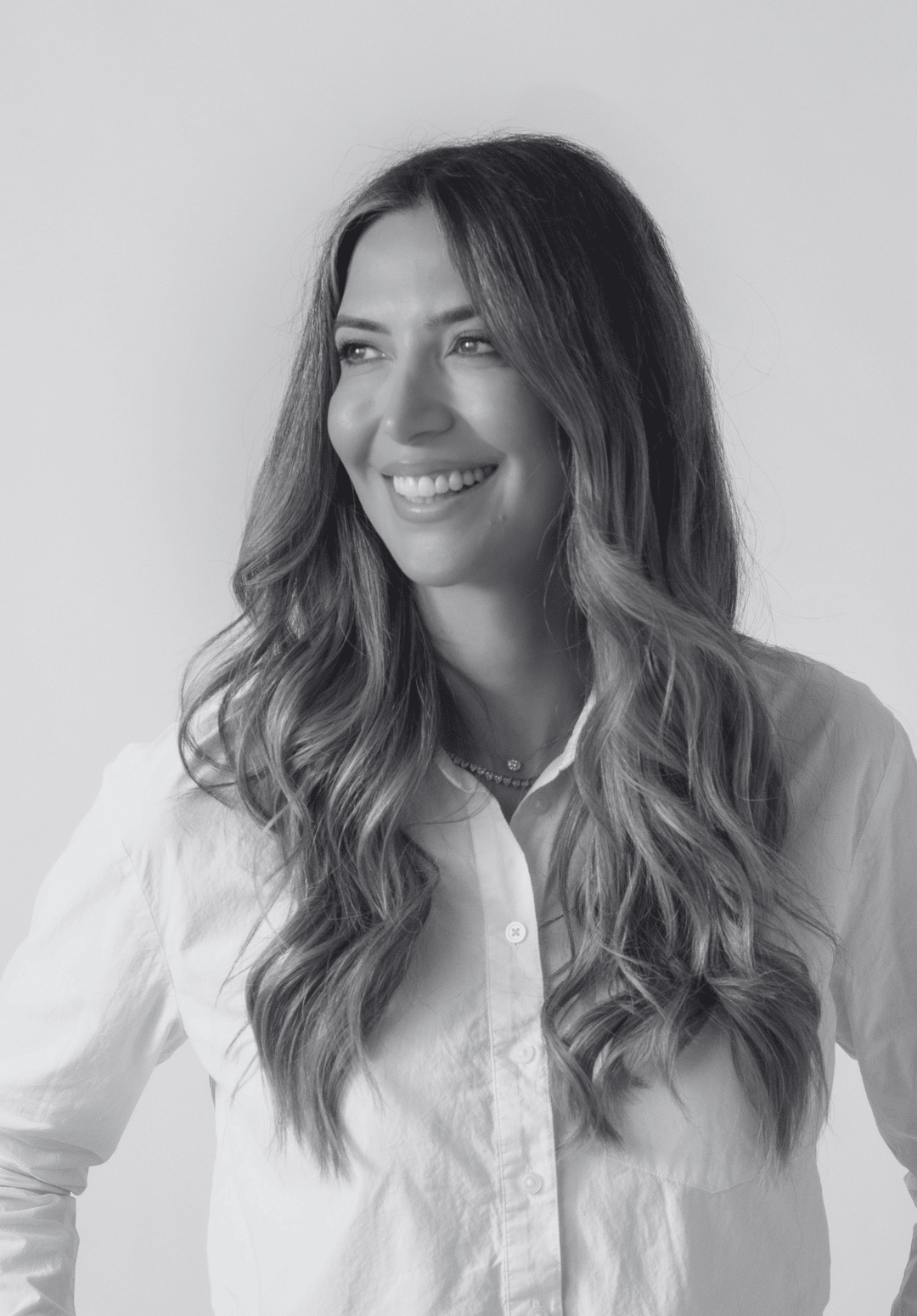 Fashion business consultant Natalia of The Lines by Natalia, advising apparel and product brand founders