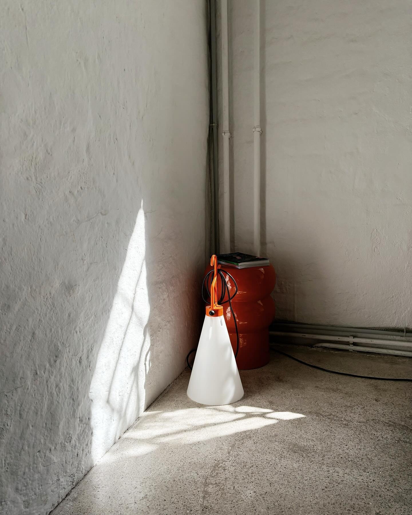 we&lsquo;re back. // sommerpause vorbei und das licht im studio ist einfach magic.