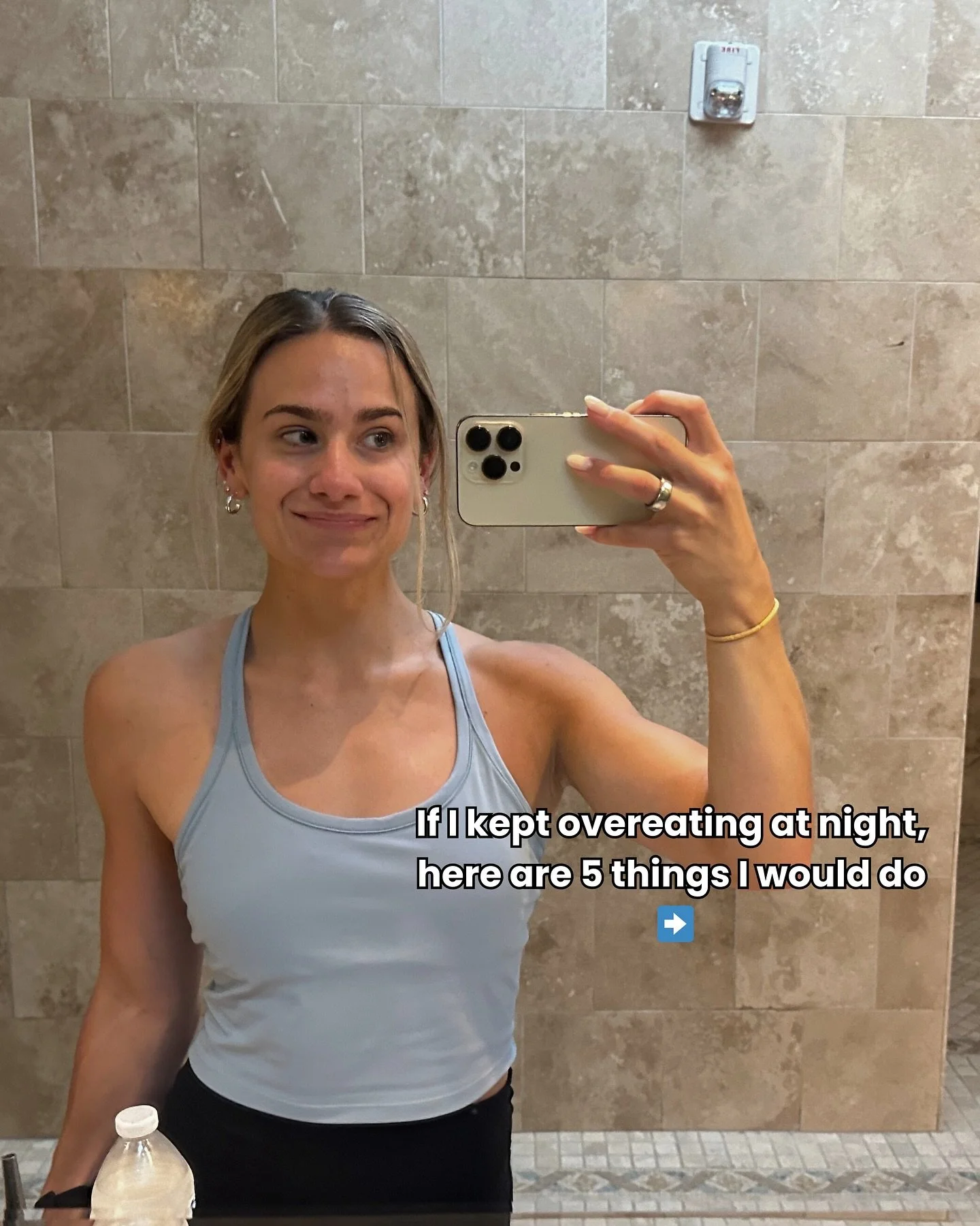 Save this post if you struggle with this !!! 

&amp; comment or DM me &ldquo;COMMUNITY&rdquo; to join my free IG group chat for more tips &amp; tricks like this ❤️

#fatlossforwomen #overeating #latenightsnacks #healthysnacks #charlottenutritioncoach