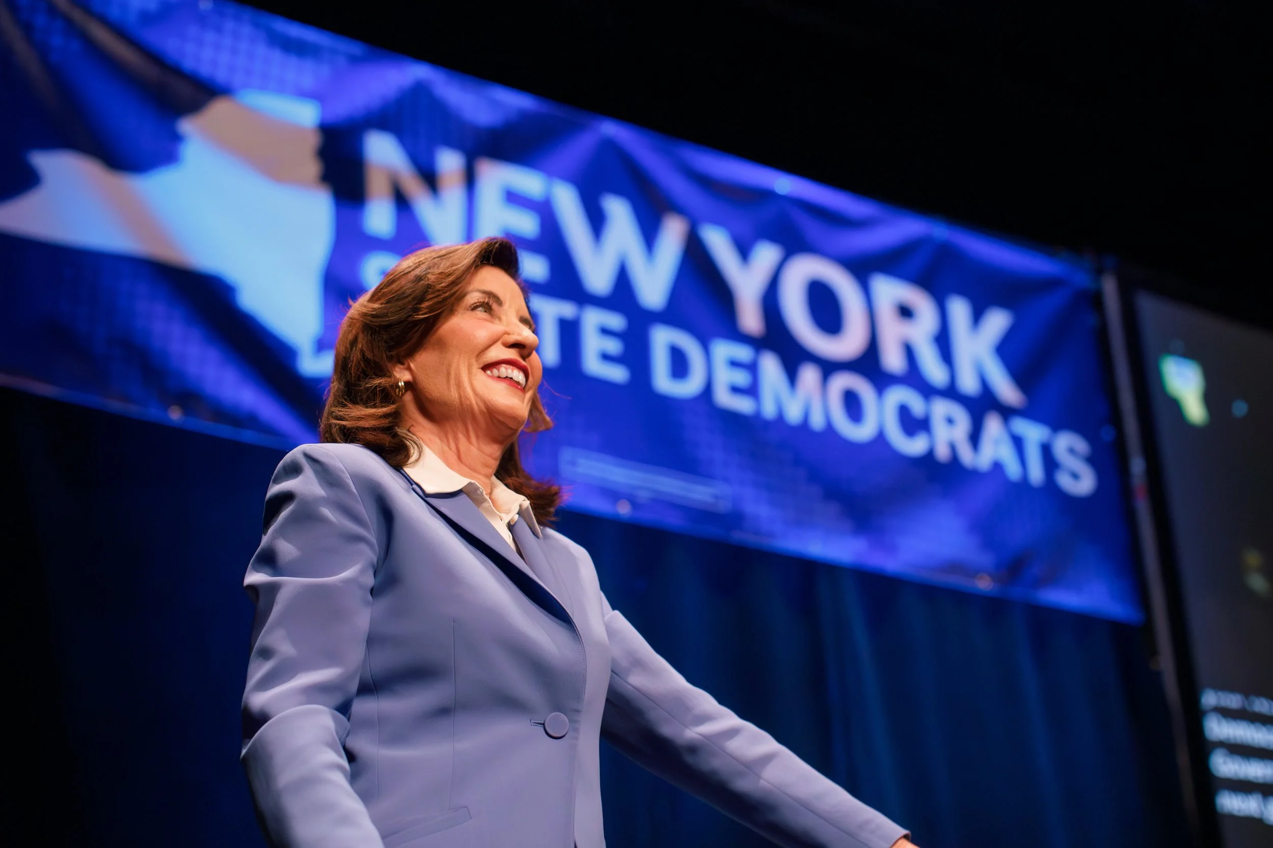 hochul-2.jpg