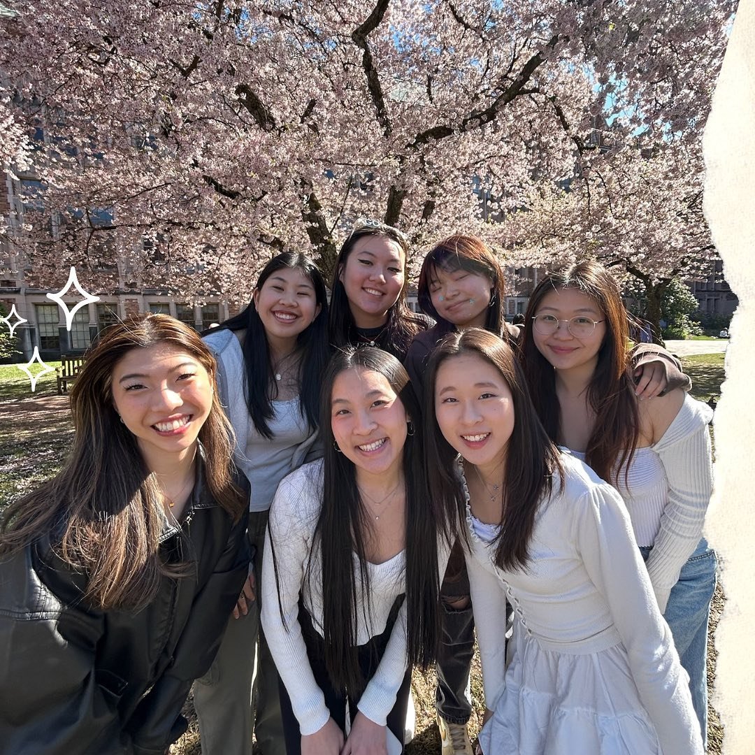 Happy cherry blossom season 🌸💐

Nothing is better than enjoying the beautiful spring weather with sisters 𐙚˚❀༉‧₊˚♡

~~~~~
#uw #cherryblossom #seattle #mgc #uwchisigs #uwchisigmaalpha #chisigmaalpha #chisigs #universityofwashington