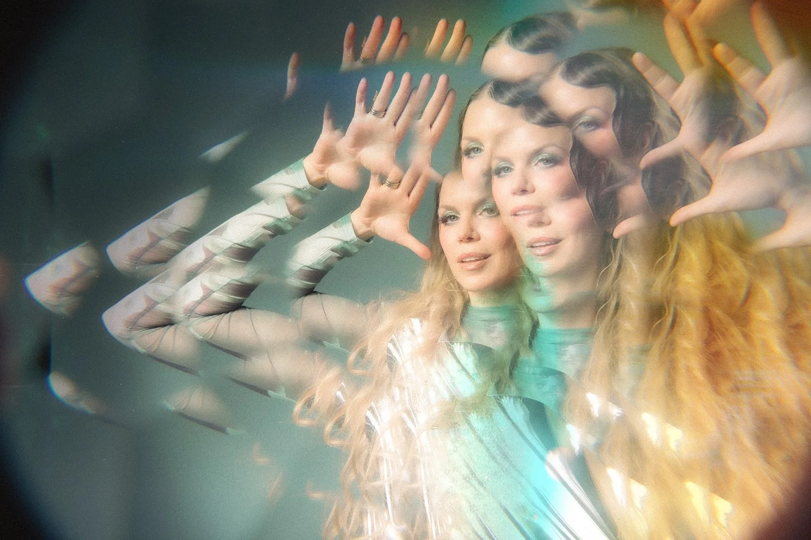 Songwriter Series: Kristin Diable