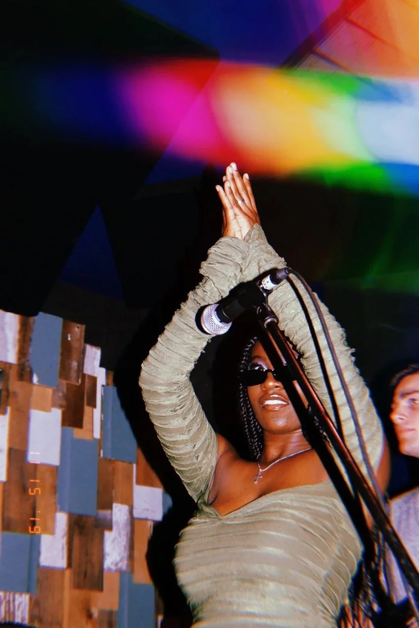 Front Lawn Performance : Rocky Leonard