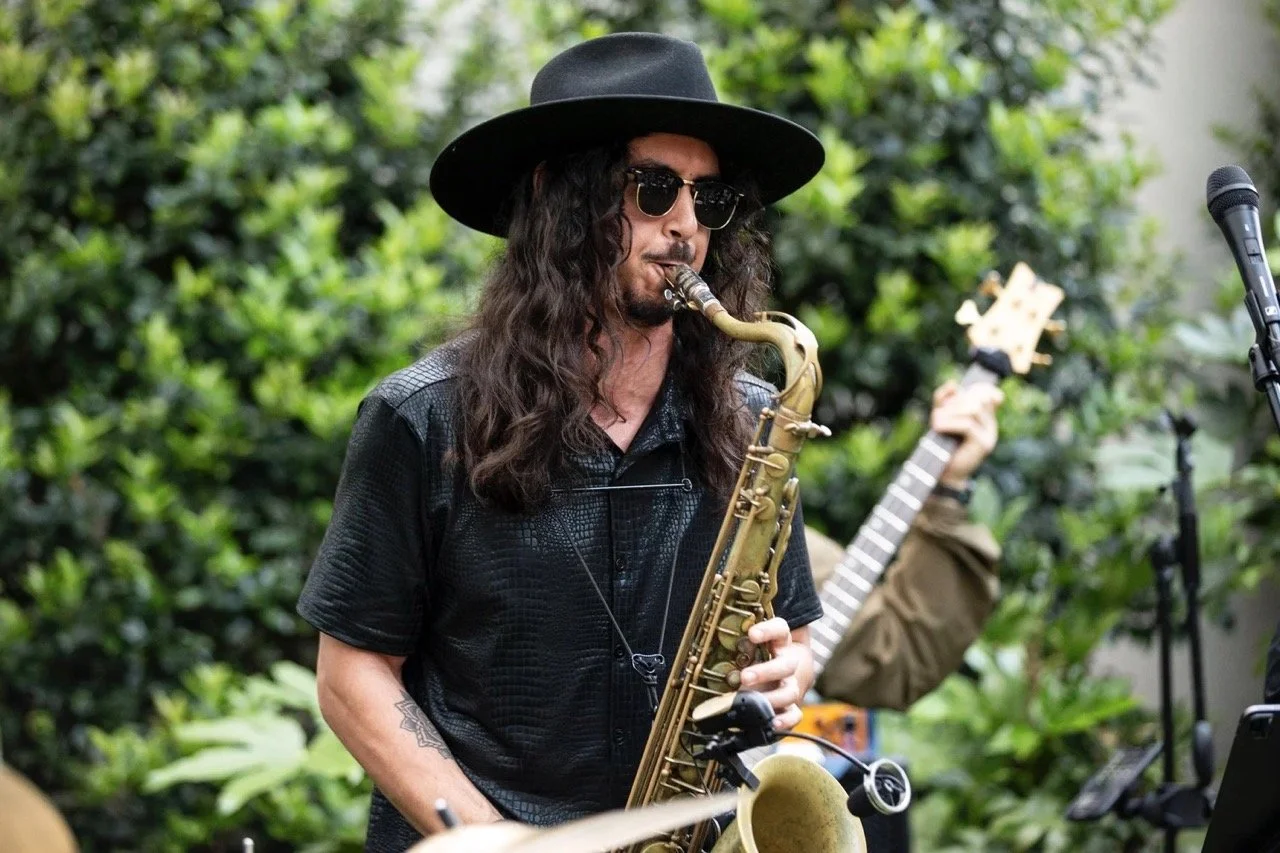 Front Lawn Performance : Noah Boshra Jazz Duo