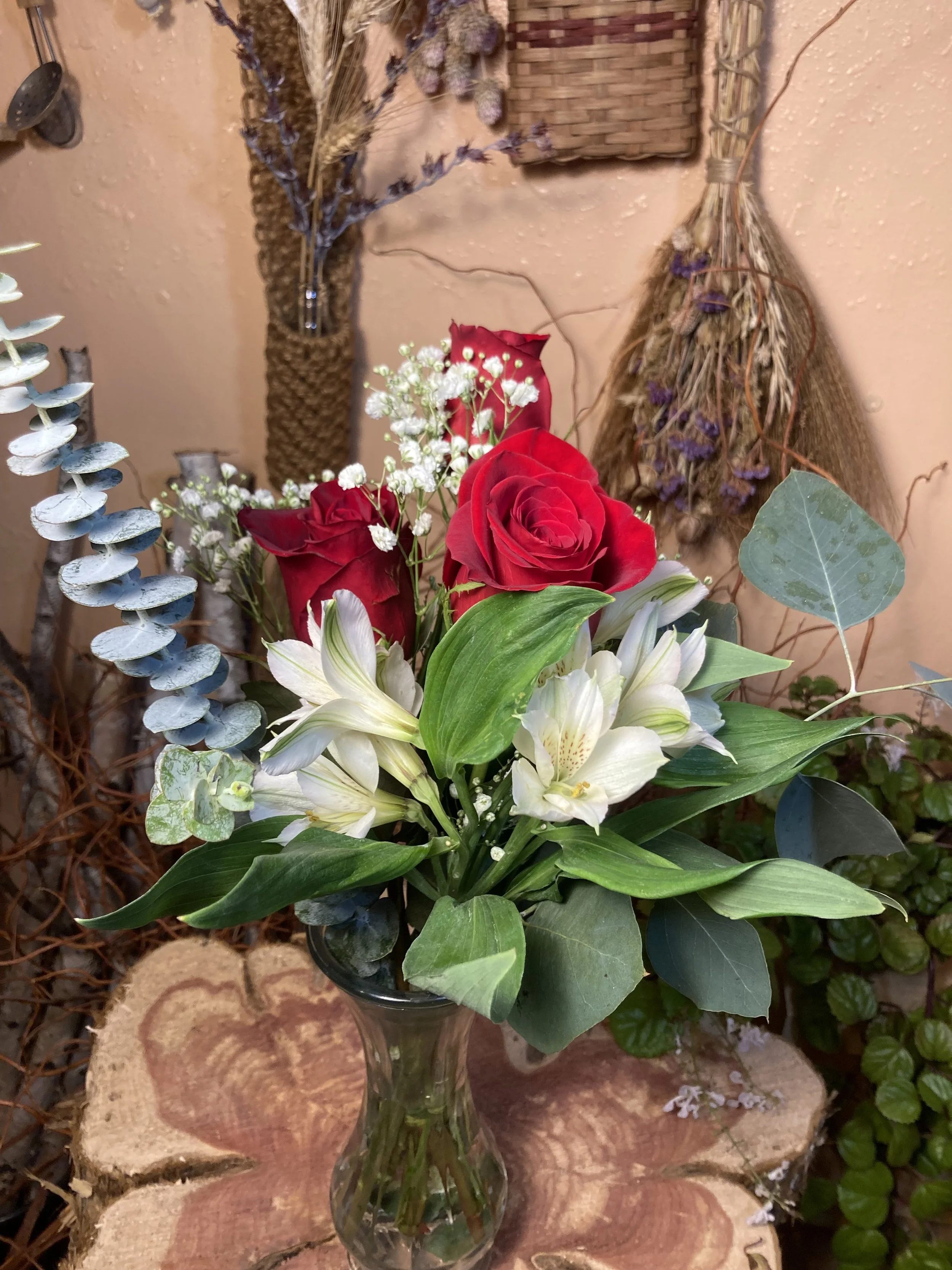 Medium rose bouquet.jpg