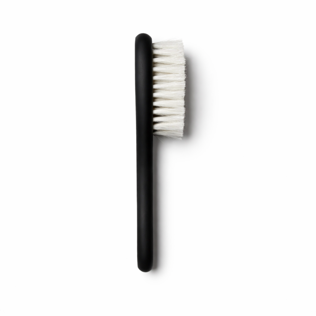 BRISTLE BRUSH