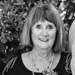 Lesley Walker 1.jpg