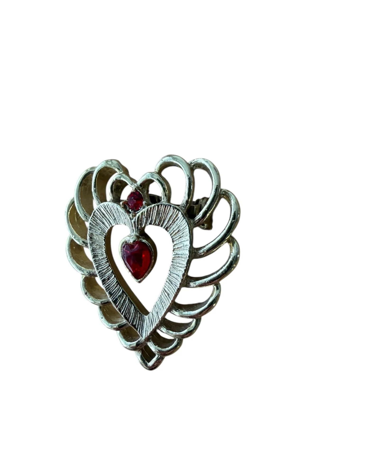 Scalloped Heart Brooch (3).jpeg