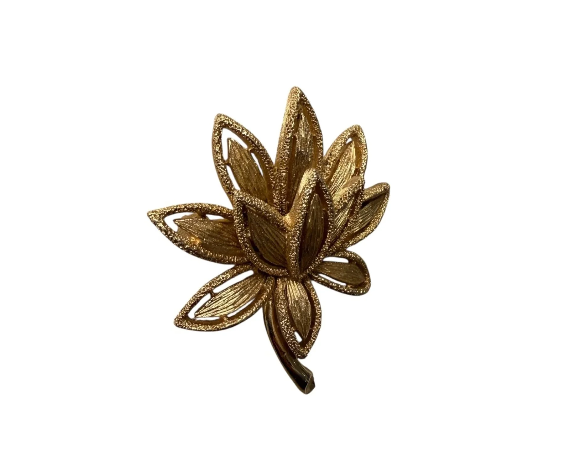 Brooch+-+Lotus+%284%29.jpg